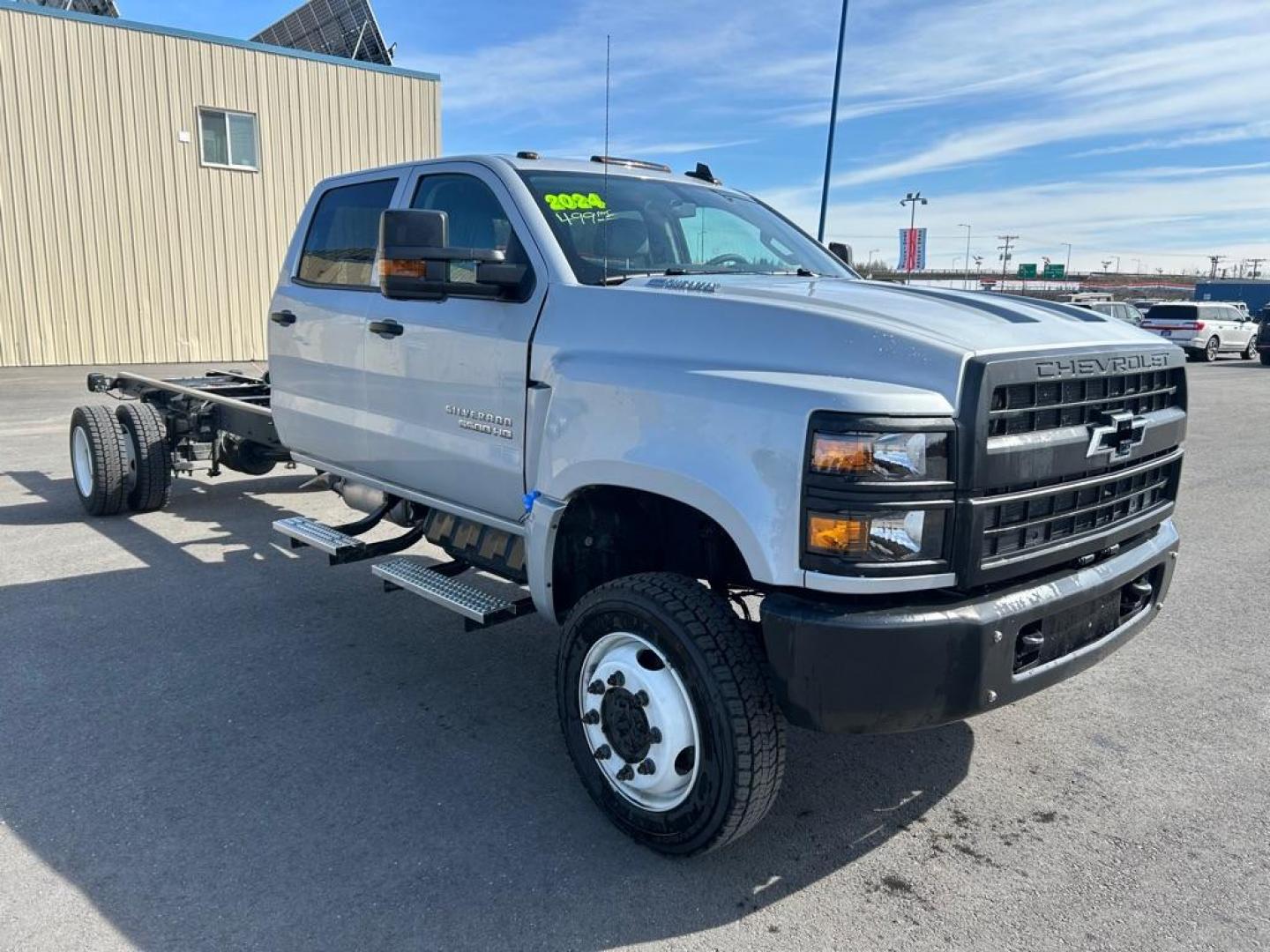2024 SILVER CHEVROLET SILVERADO MEDIU 5500 (1HTKJPVK5RH) with an 6.6L engine, Automatic transmission, located at 2525 S. Cushman, Fairbanks, AK, 99701, (907) 452-5707, 64.824036, -147.712311 - Photo#1