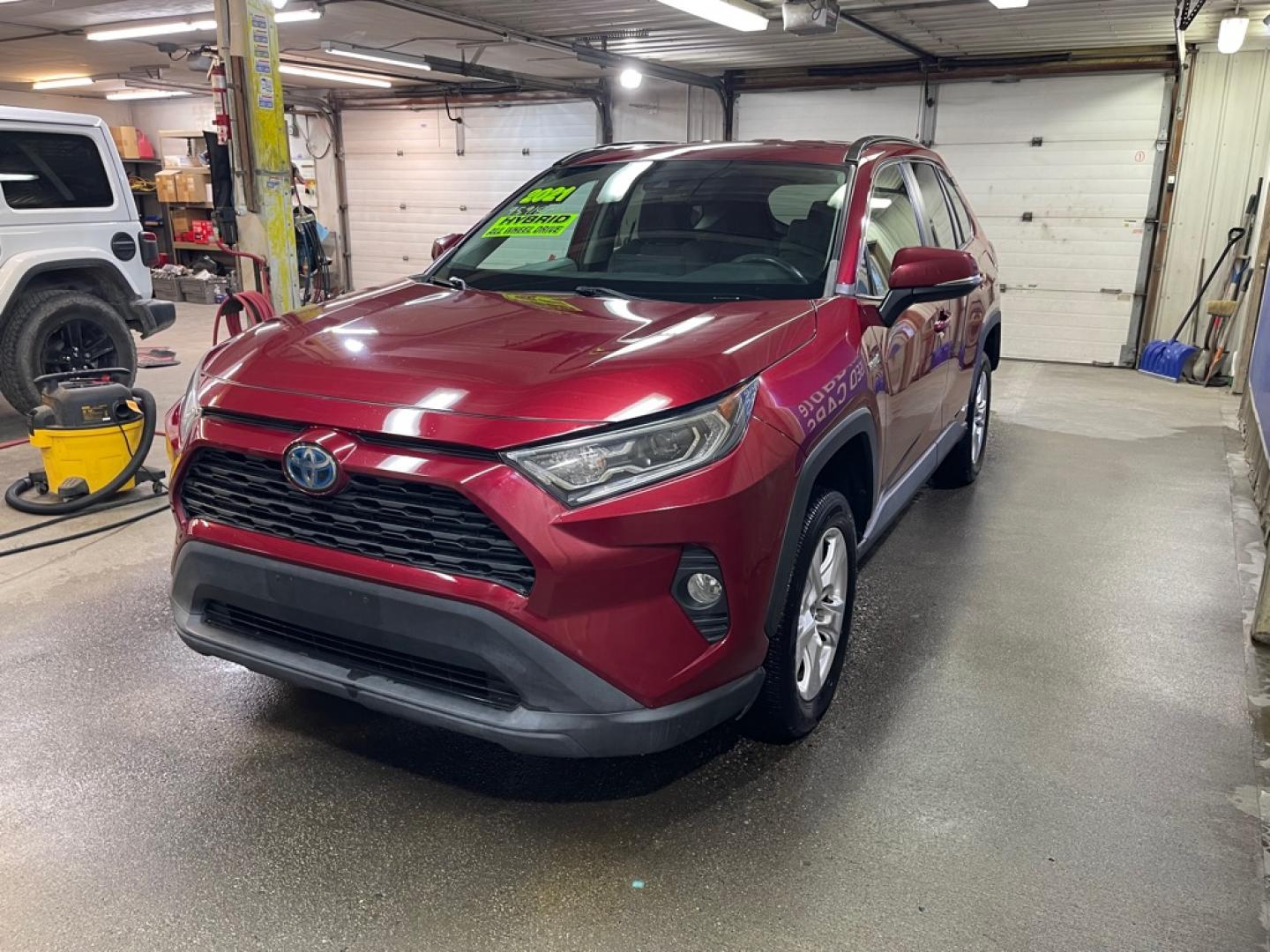 2021 RED TOYOTA RAV4 XLE XLE (4T3RWRFV7MU) with an 2.5L engine, Continuously Variable transmission, located at 2525 S. Cushman, Fairbanks, AK, 99701, (907) 452-5707, 64.824036, -147.712311- Photo#1