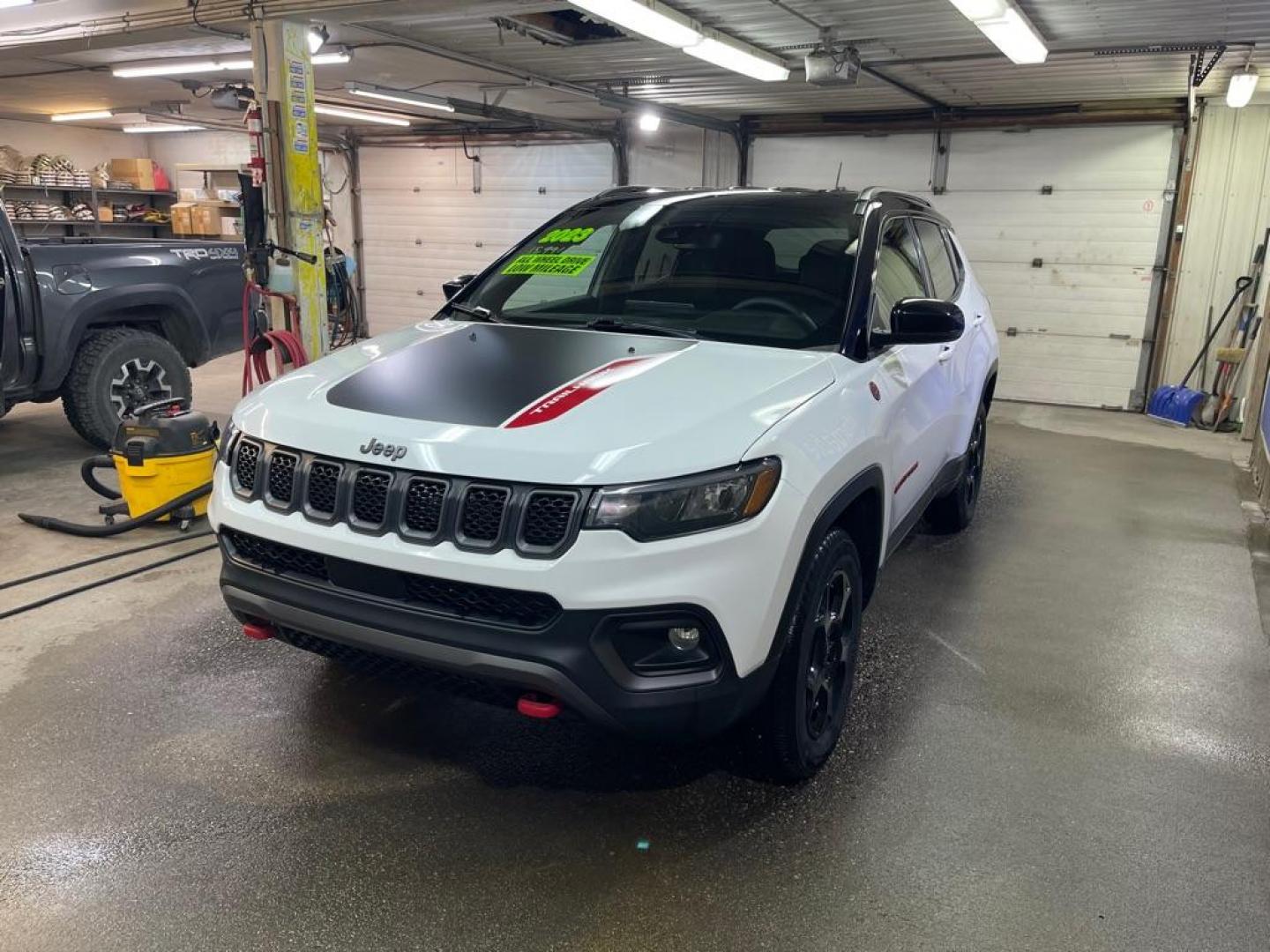 2023 WHITE JEEP COMPASS TRAILHAWK (3C4NJDDN3PT) with an 2.0L engine, Automatic transmission, located at 2525 S. Cushman, Fairbanks, AK, 99701, (907) 452-5707, 64.824036, -147.712311 - Photo#1