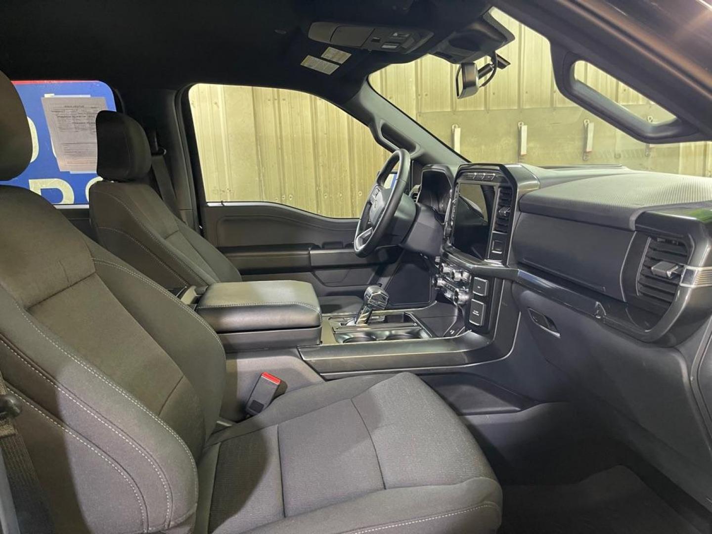 2023 BLACK FORD F150 XLT FX4 SUPERCREW (1FTFW1E84PF) with an 3.5L engine, Automatic transmission, located at 2525 S. Cushman, Fairbanks, AK, 99701, (907) 452-5707, 64.824036, -147.712311 - Photo#3