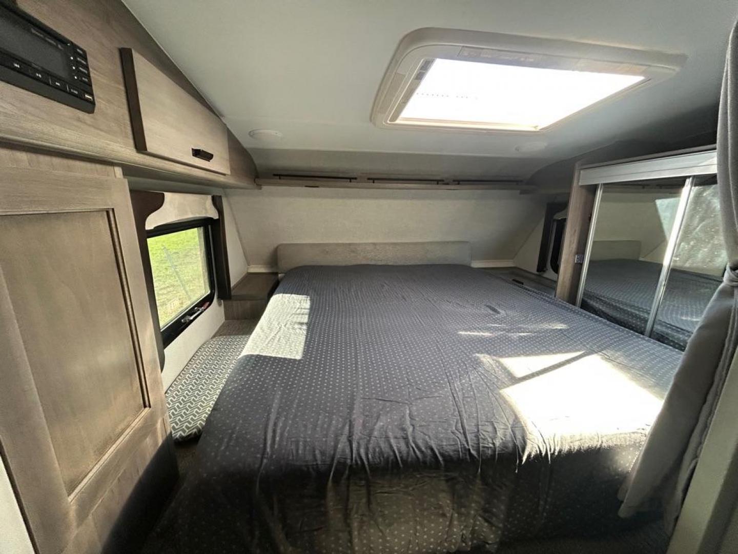 2021 WHITE LANCE CAMPER MFG 1172 SLIDE IN Slide in (177492) , Automatic transmission, located at 2525 S. Cushman, Fairbanks, AK, 99701, (907) 452-5707, 64.824036, -147.712311 - Photo#7
