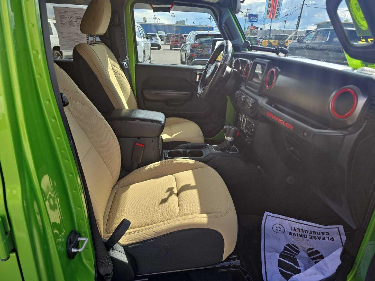 2019 GREEN JEEP WRANGLER UNLIMI SPORT (1C4HJXDG3KW) with an 3.6L engine, Automatic transmission, located at 2525 S. Cushman, Fairbanks, AK, 99701, (907) 452-5707, 64.824036, -147.712311 - Photo#1