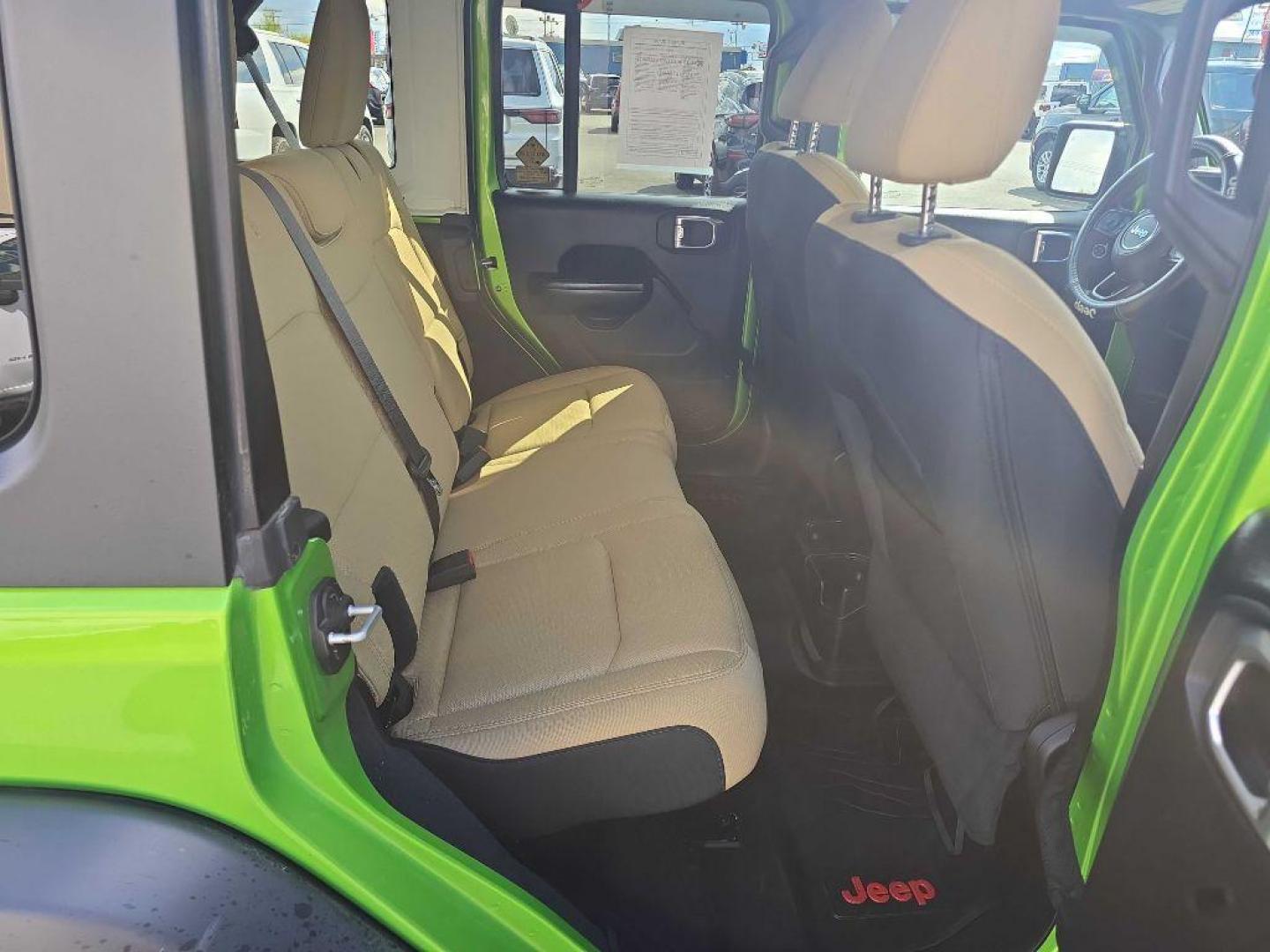 2019 GREEN JEEP WRANGLER UNLIMI SPORT (1C4HJXDG3KW) with an 3.6L engine, Automatic transmission, located at 2525 S. Cushman, Fairbanks, AK, 99701, (907) 452-5707, 64.824036, -147.712311 - Photo#4