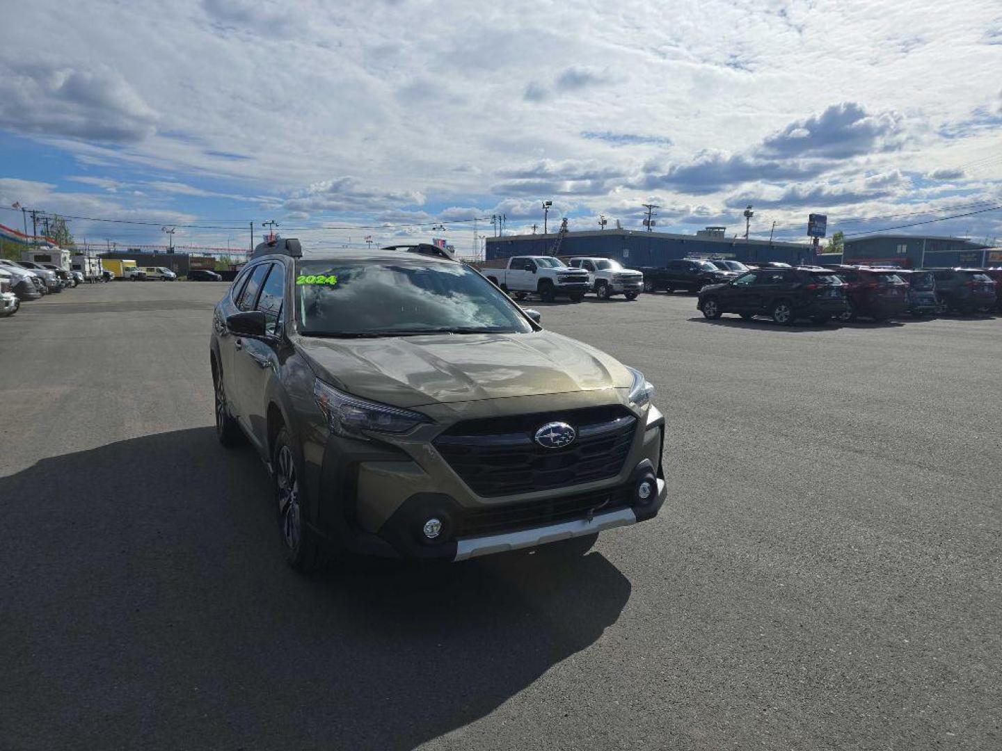 2024 GREEN SUBARU OUTBACK LIMITED XT (4S4BTGND8R3) with an 2.4L engine, Automatic transmission, located at 2525 S. Cushman, Fairbanks, AK, 99701, (907) 452-5707, 64.824036, -147.712311 - Photo#0