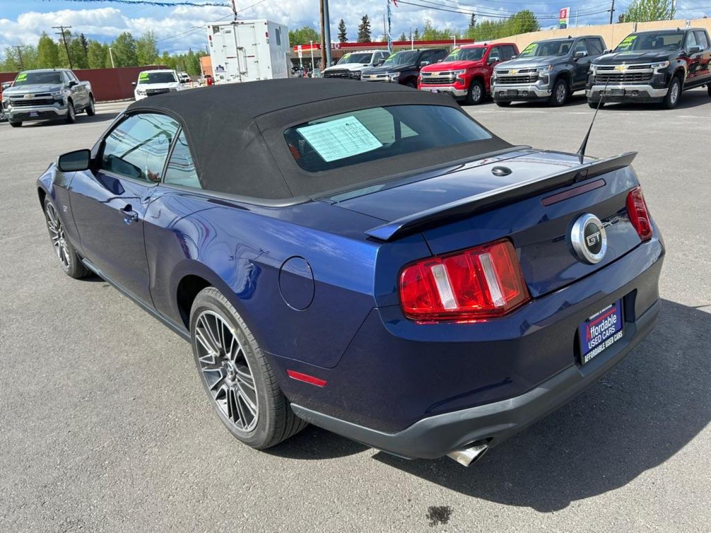 2010 BLUE FORD MUSTANG GT GT (1ZVBP8FH8A5) with an 4.6L engine, Automatic transmission, located at 2525 S. Cushman, Fairbanks, AK, 99701, (907) 452-5707, 64.824036, -147.712311 - Photo#3
