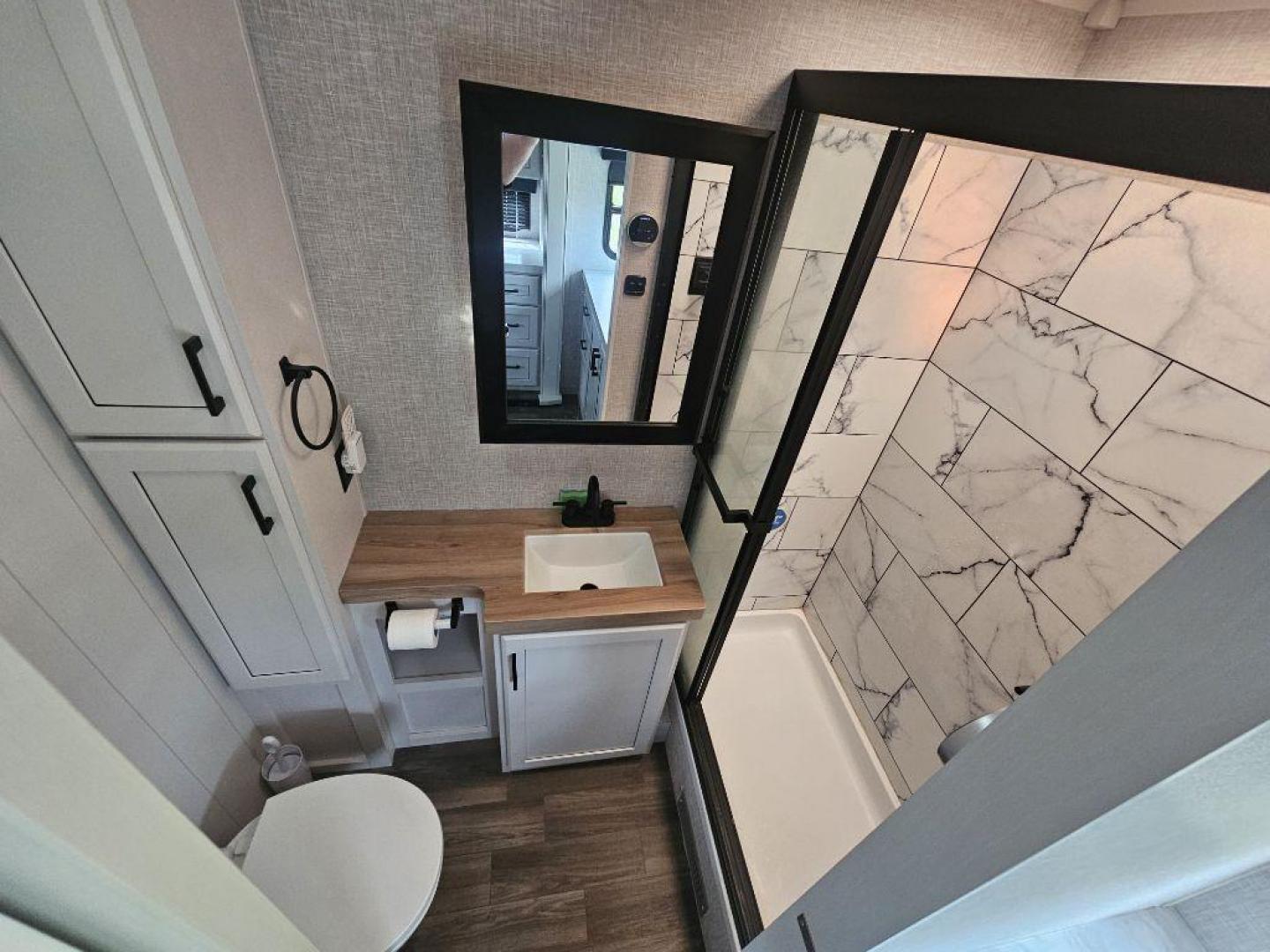 2025 WHITE JAYCO M-230 MLCS M-230 MLCS (1UJBA0BM5S1) , Automatic transmission, located at 2525 S. Cushman, Fairbanks, AK, 99701, (907) 452-5707, 64.824036, -147.712311 - Photo#6