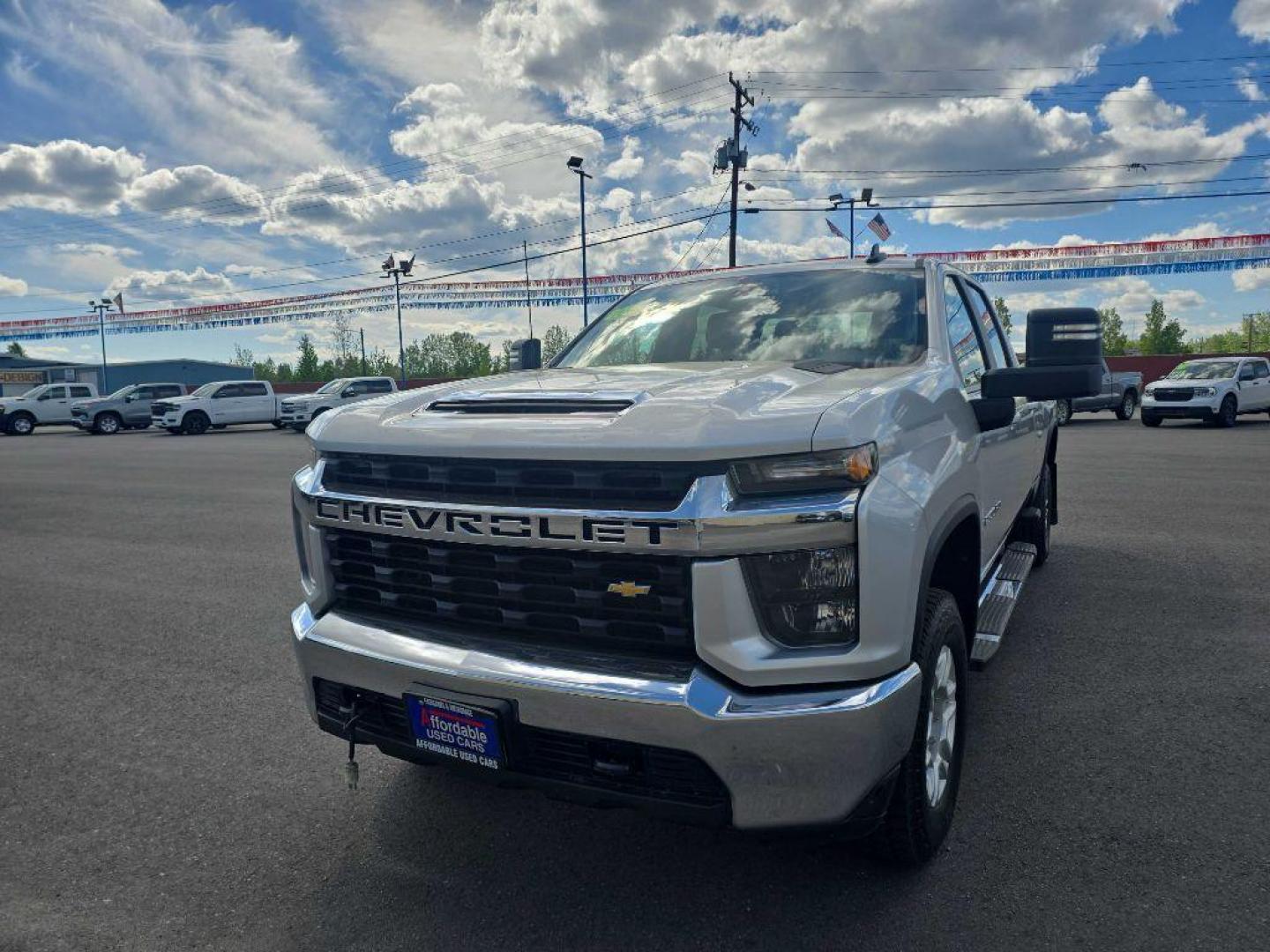 2021 SILVER CHEVROLET SILVERADO 2500 HEAVY DUTY LT (1GC4YNE7XMF) with an 6.6L engine, Automatic transmission, located at 2525 S. Cushman, Fairbanks, AK, 99701, (907) 452-5707, 64.824036, -147.712311 - Photo#1