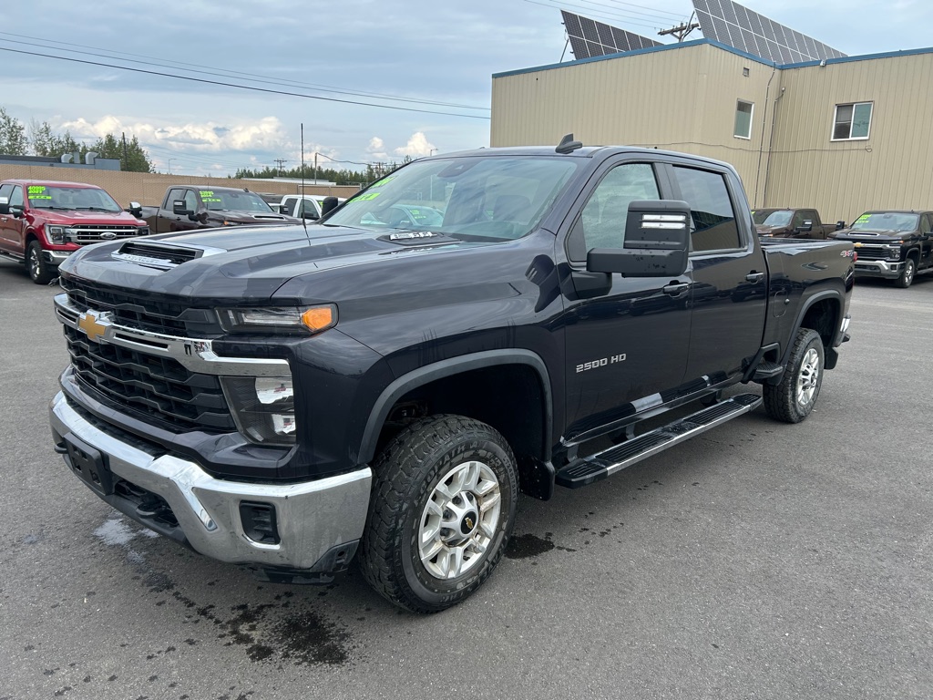 photo of 2024 CHEVROLET SILVERADO 2500 HEAVY DUTY LT