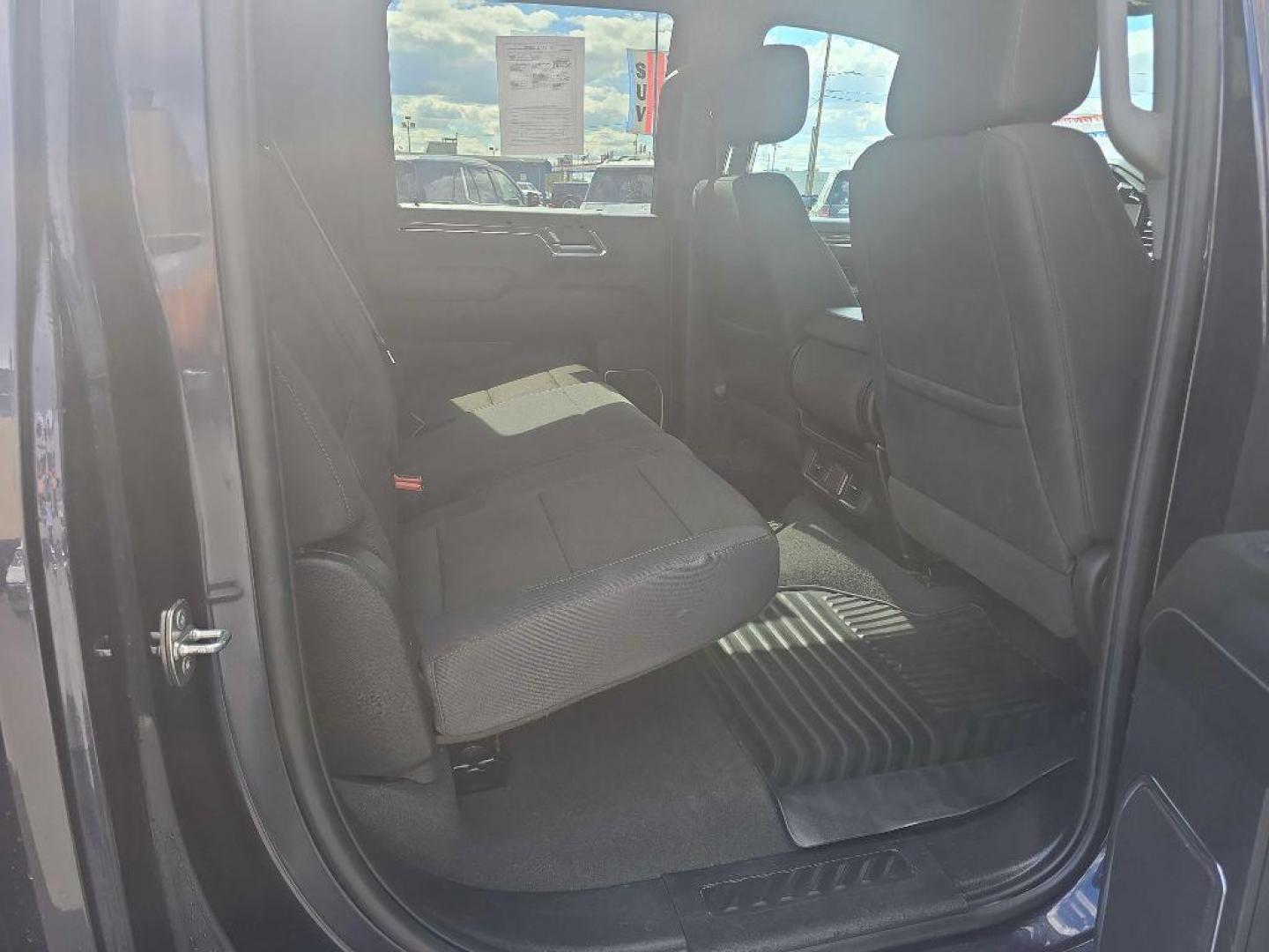 2024 BLUE CHEVROLET SILVERADO 2500 HEAVY DUTY LT (2GC4YNEY8R1) with an 6.6L engine, Automatic transmission, located at 2525 S. Cushman, Fairbanks, AK, 99701, (907) 452-5707, 64.824036, -147.712311 - Photo#1