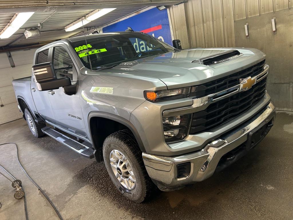 photo of 2024 CHEVROLET SILVERADO 2500 HEAVY DUTY LT