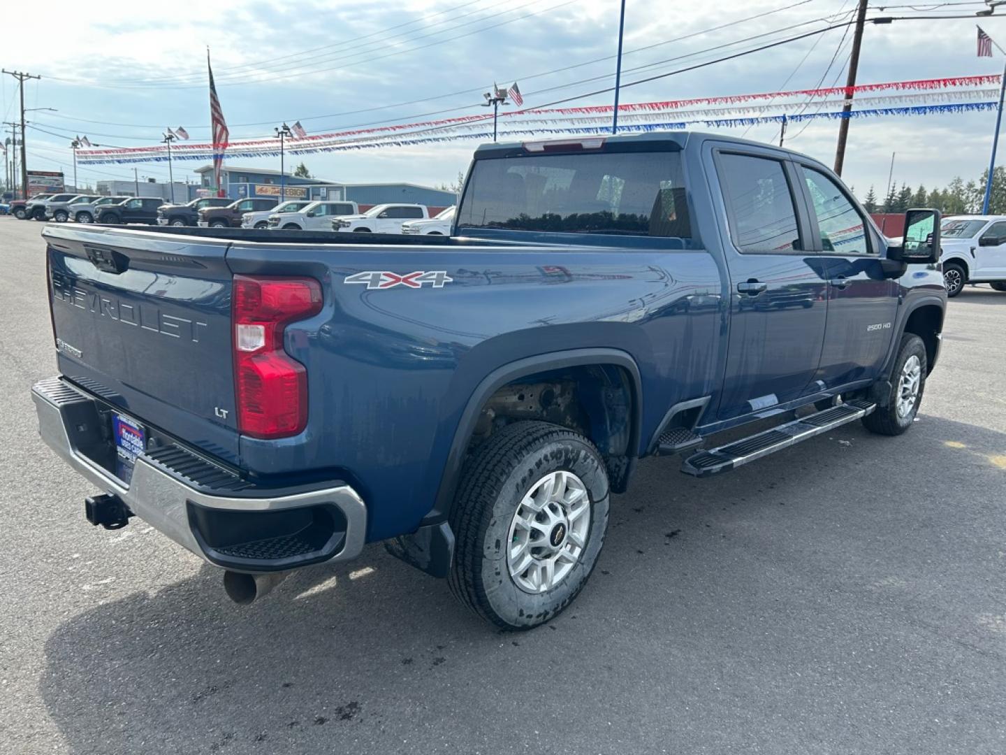 2024 BLUE CHEVROLET SILVERADO 2500 HEAVY DUTY LT (2GC4YNEYXR1) with an 6.6L engine, Automatic transmission, located at 2525 S. Cushman, Fairbanks, AK, 99701, (907) 452-5707, 64.824036, -147.712311- Photo#2