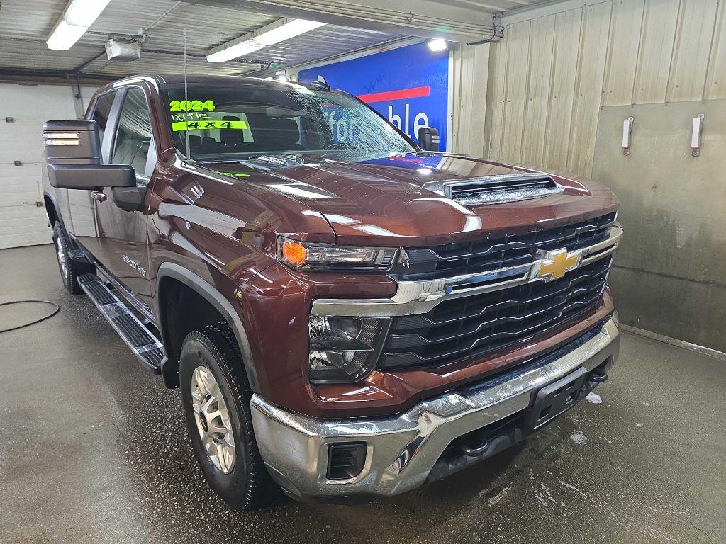 photo of 2024 CHEVROLET SILVERADO 2500 HEAVY DUTY LT