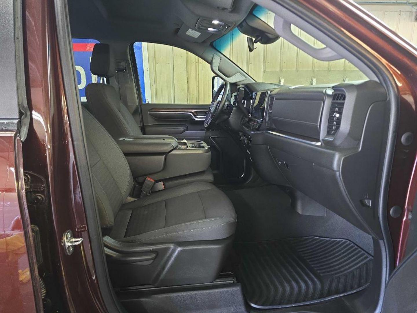 2024 BROWN CHEVROLET SILVERADO 2500 HEAVY DUTY LT (1GC4YNE75RF) with an 6.6L engine, Automatic transmission, located at 2525 S. Cushman, Fairbanks, AK, 99701, (907) 452-5707, 64.824036, -147.712311 - Photo#0