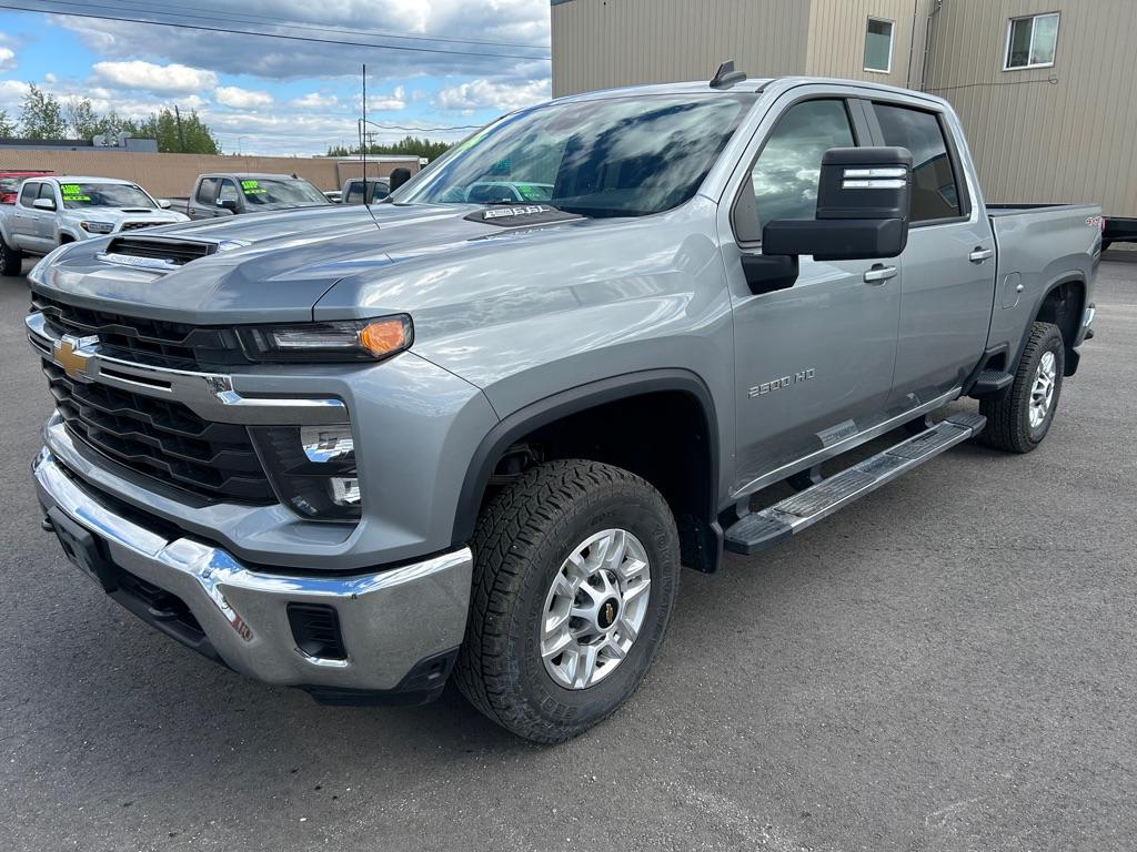 photo of 2024 CHEVROLET SILVERADO 2500 HEAVY DUTY LT