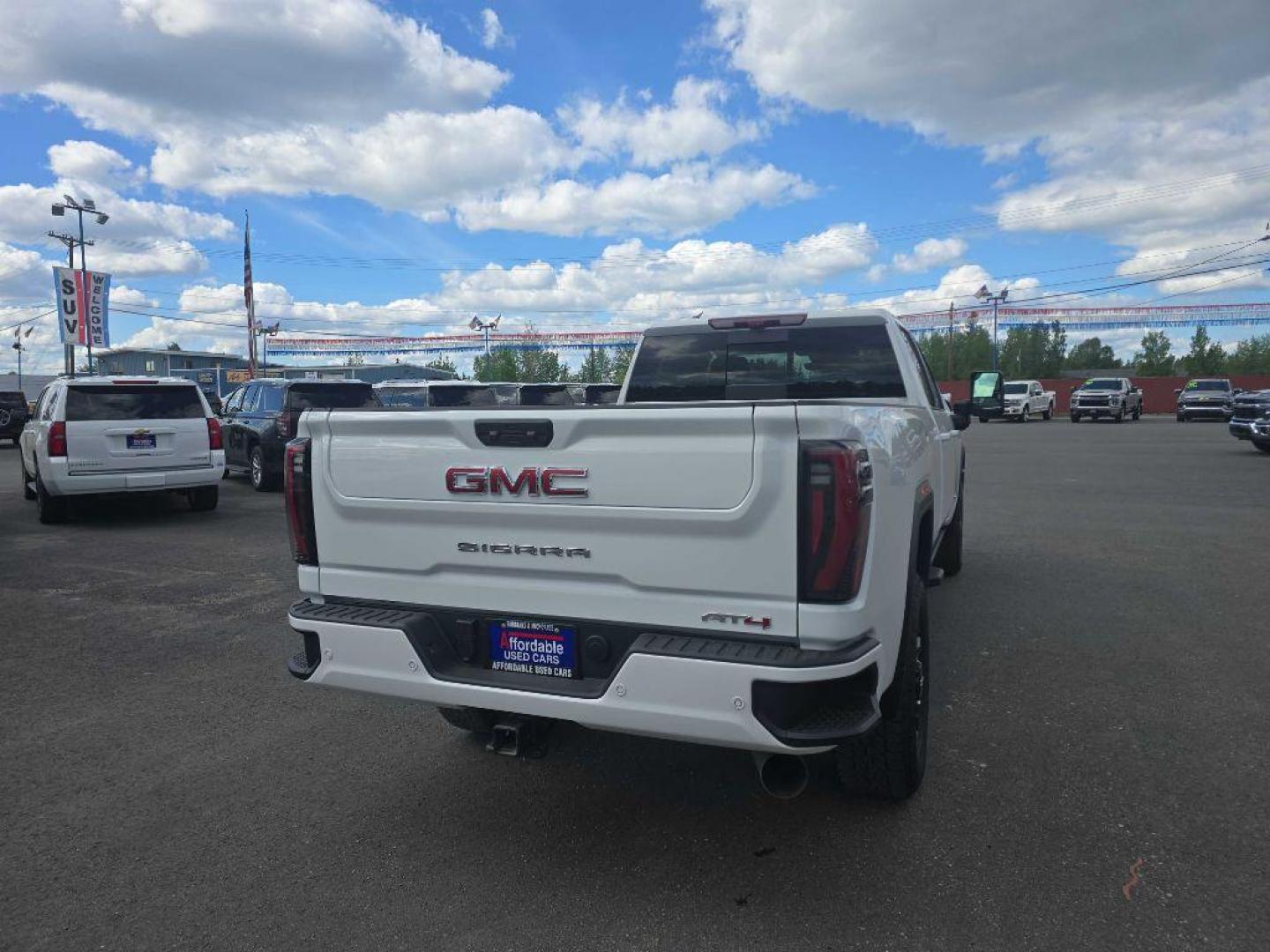 2025 WHITE GMC SIERRA 3500 AT4 (1GT4UVEY6SF) with an 6.6L engine, Automatic transmission, located at 2525 S. Cushman, Fairbanks, AK, 99701, (907) 452-5707, 64.824036, -147.712311 - Photo#4