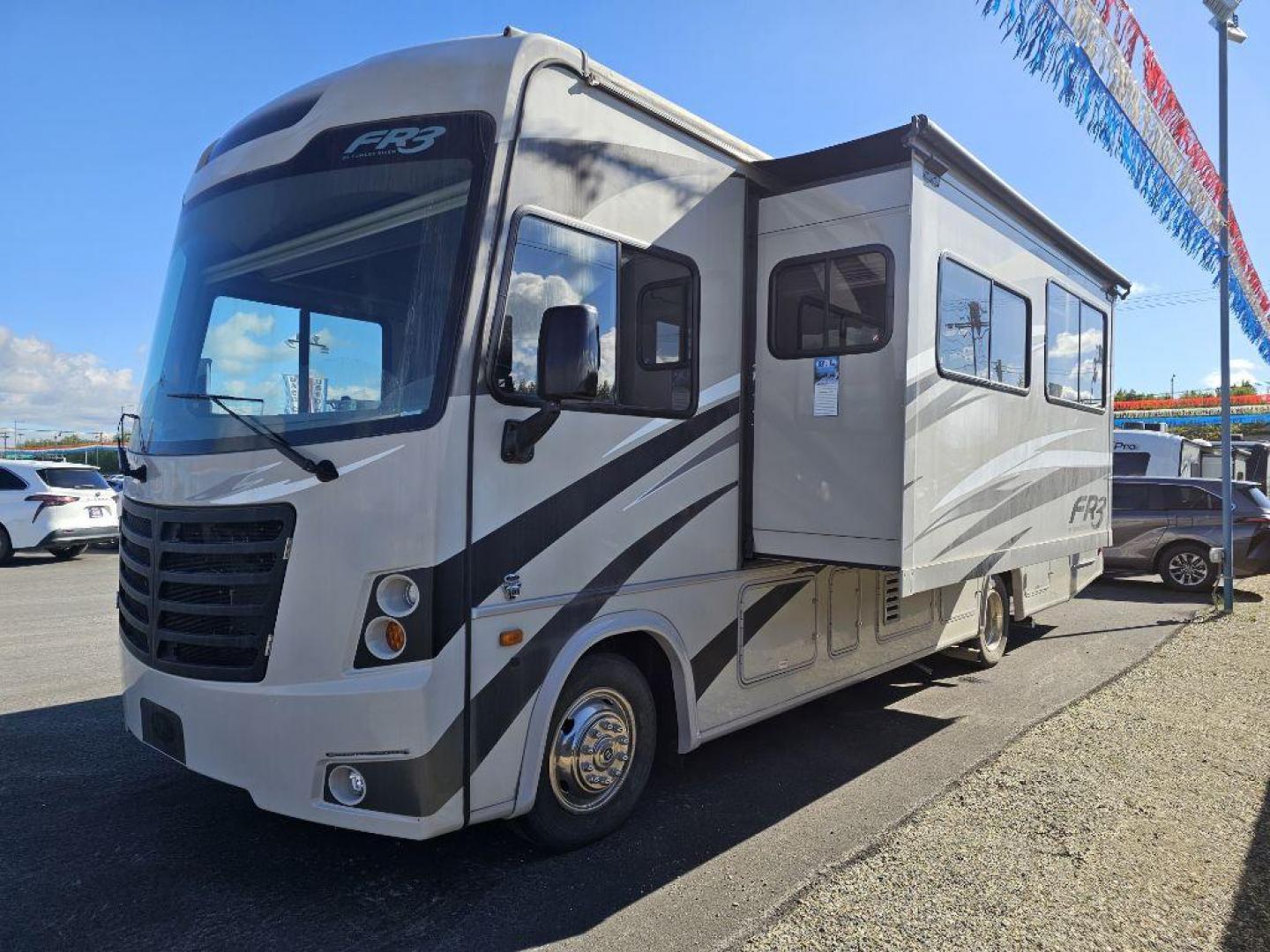 2017 TAN FR3 M-30DS FORD MH (1F65F5DY0H0) with an 6.8L engine, Automatic transmission, located at 2525 S. Cushman, Fairbanks, AK, 99701, (907) 452-5707, 64.824036, -147.712311 - Photo#1