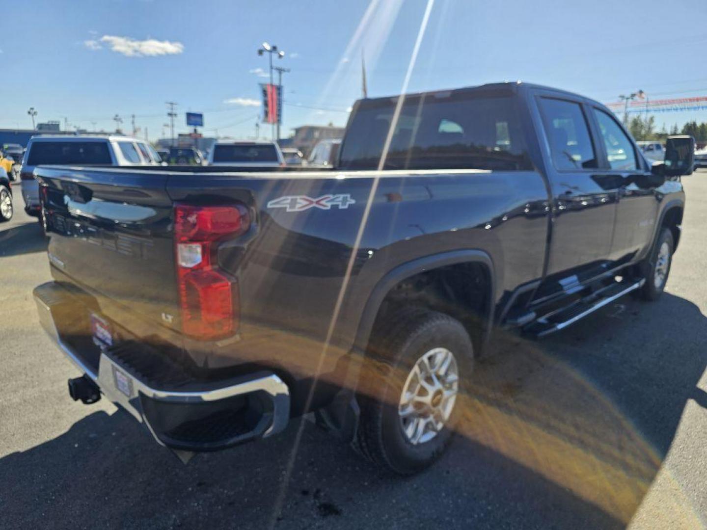 2024 GRAY CHEVROLET SILVERADO 2500 HEAVY DUTY LT (1GC4YNE77RF) with an 6.6L engine, Automatic transmission, located at 2525 S. Cushman, Fairbanks, AK, 99701, (907) 452-5707, 64.824036, -147.712311 - Photo#3