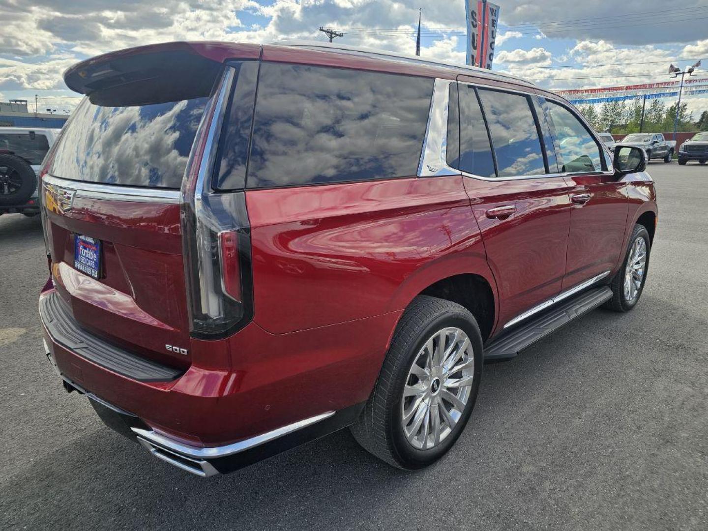 2021 RED CADILLAC ESCALADE PREMIUM LUXURY (1GYS4BKL6MR) with an 6.2L engine, Automatic transmission, located at 2525 S. Cushman, Fairbanks, AK, 99701, (907) 452-5707, 64.824036, -147.712311 - Photo#5