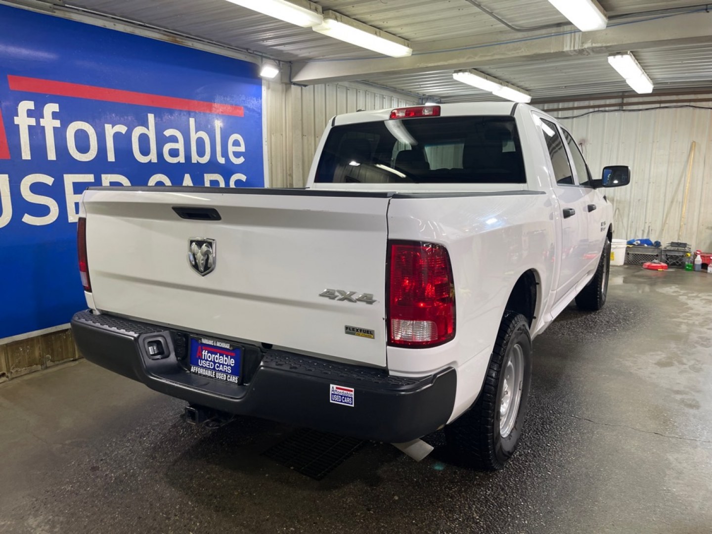 2018 WHITE RAM 1500 ST (1C6RR7KG1JS) with an 3.6L engine, Automatic transmission, located at 2525 S. Cushman, Fairbanks, AK, 99701, (907) 452-5707, 64.824036, -147.712311- Photo#2