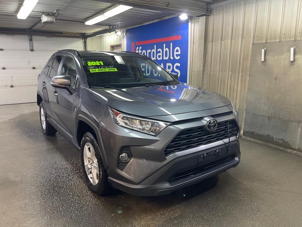 photo of 2021 TOYOTA RAV4 XLE