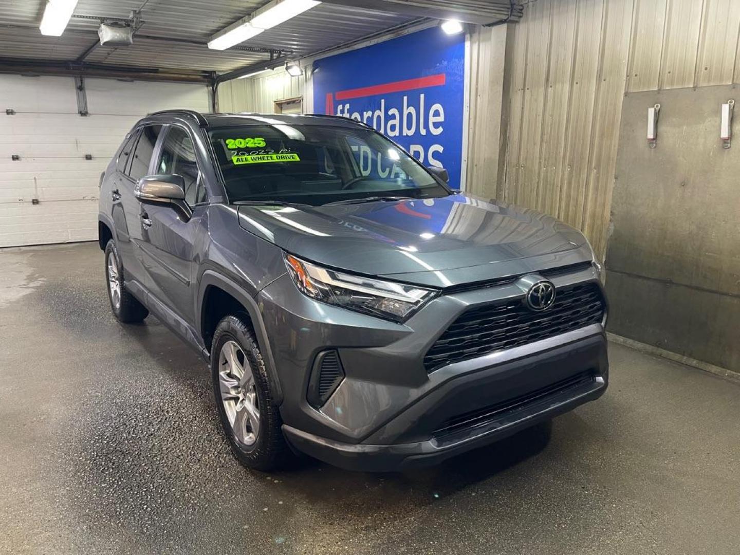 2025 GRAY TOYOTA RAV4 XLE (2T3P1RFV9SC) with an 2.5L engine, Automatic transmission, located at 2525 S. Cushman, Fairbanks, AK, 99701, (907) 452-5707, 64.824036, -147.712311 - Photo#0