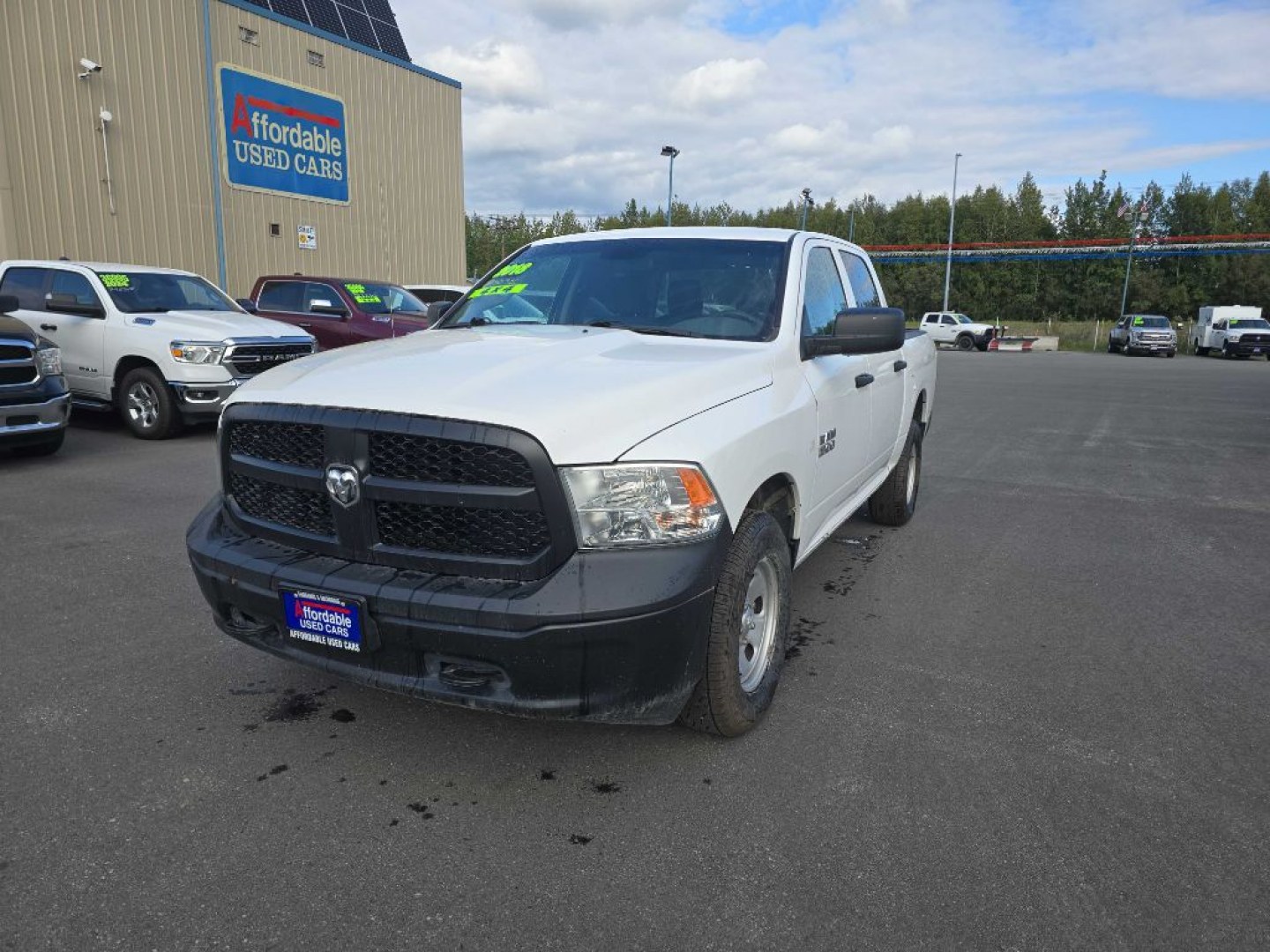 2018 WHITE RAM 1500 ST (1C6RR7KG6JS) with an 3.6L engine, Automatic transmission, located at 2525 S. Cushman, Fairbanks, AK, 99701, (907) 452-5707, 64.824036, -147.712311- Photo#1