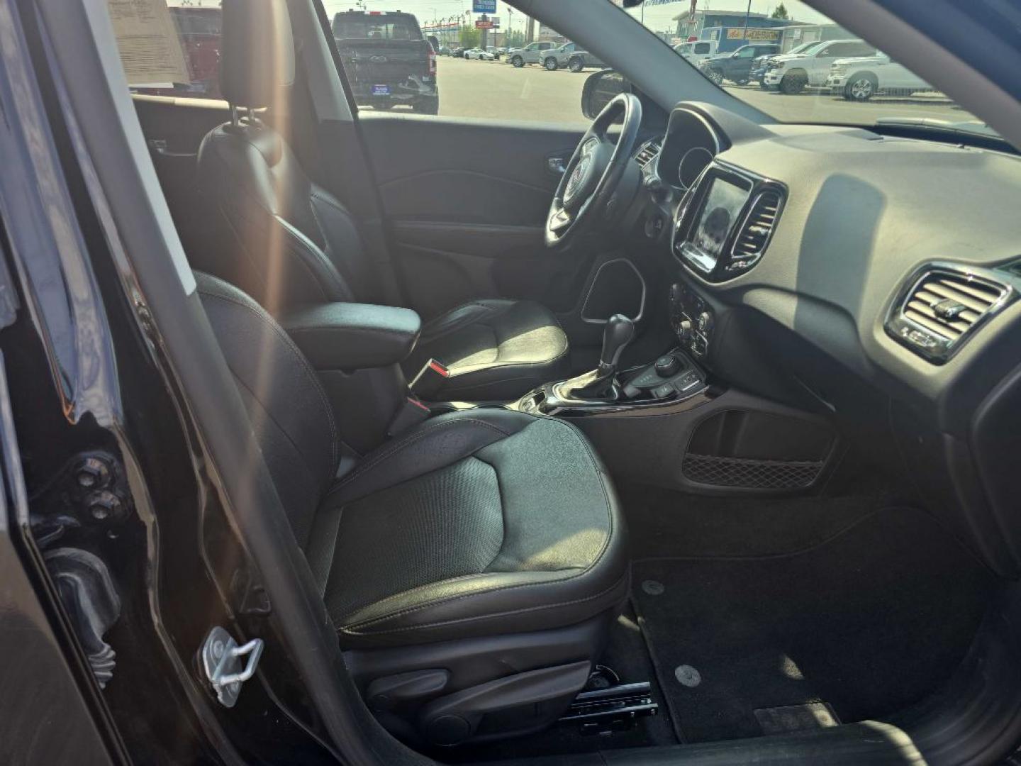2018 BLACK JEEP COMPASS LIMITED LIMITED (3C4NJDCB4JT) with an 2.4L engine, Automatic transmission, located at 2525 S. Cushman, Fairbanks, AK, 99701, (907) 452-5707, 64.824036, -147.712311- Photo#2