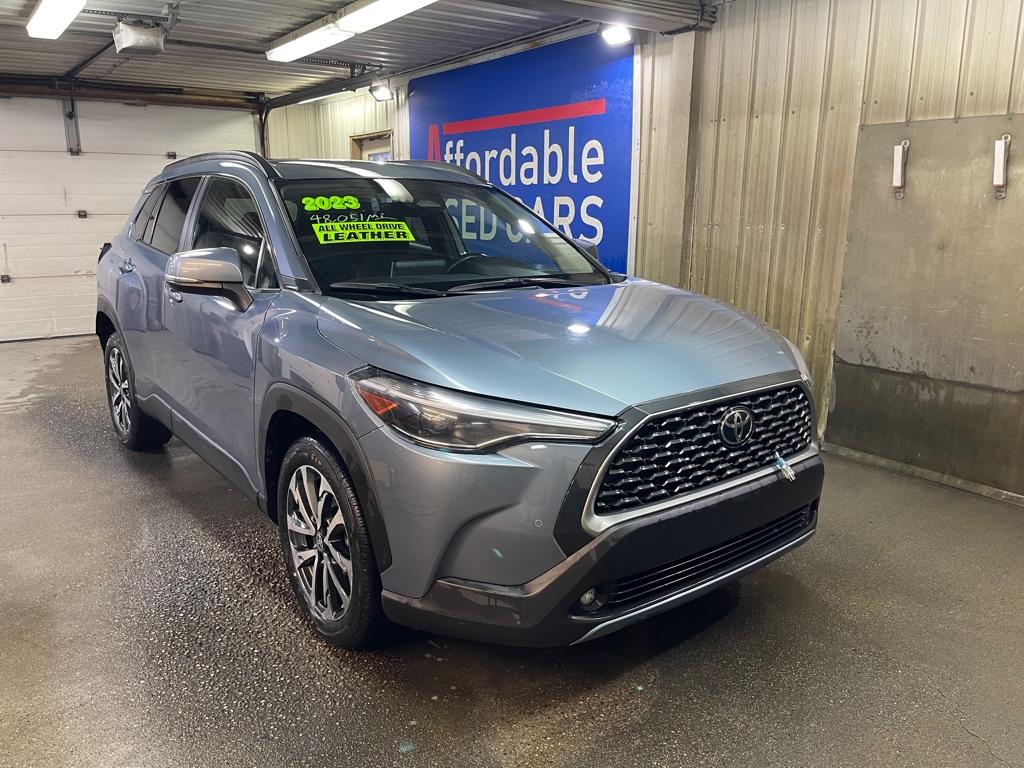 photo of 2023 TOYOTA COROLLA CROSS XLE