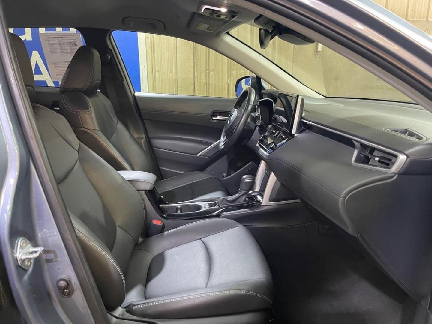 2023 SILVER TOYOTA COROLLA CROSS XLE (7MUEAABG6PV) with an 2.0L engine, Continuously Variable transmission, located at 2525 S. Cushman, Fairbanks, AK, 99701, (907) 452-5707, 64.824036, -147.712311- Photo#3
