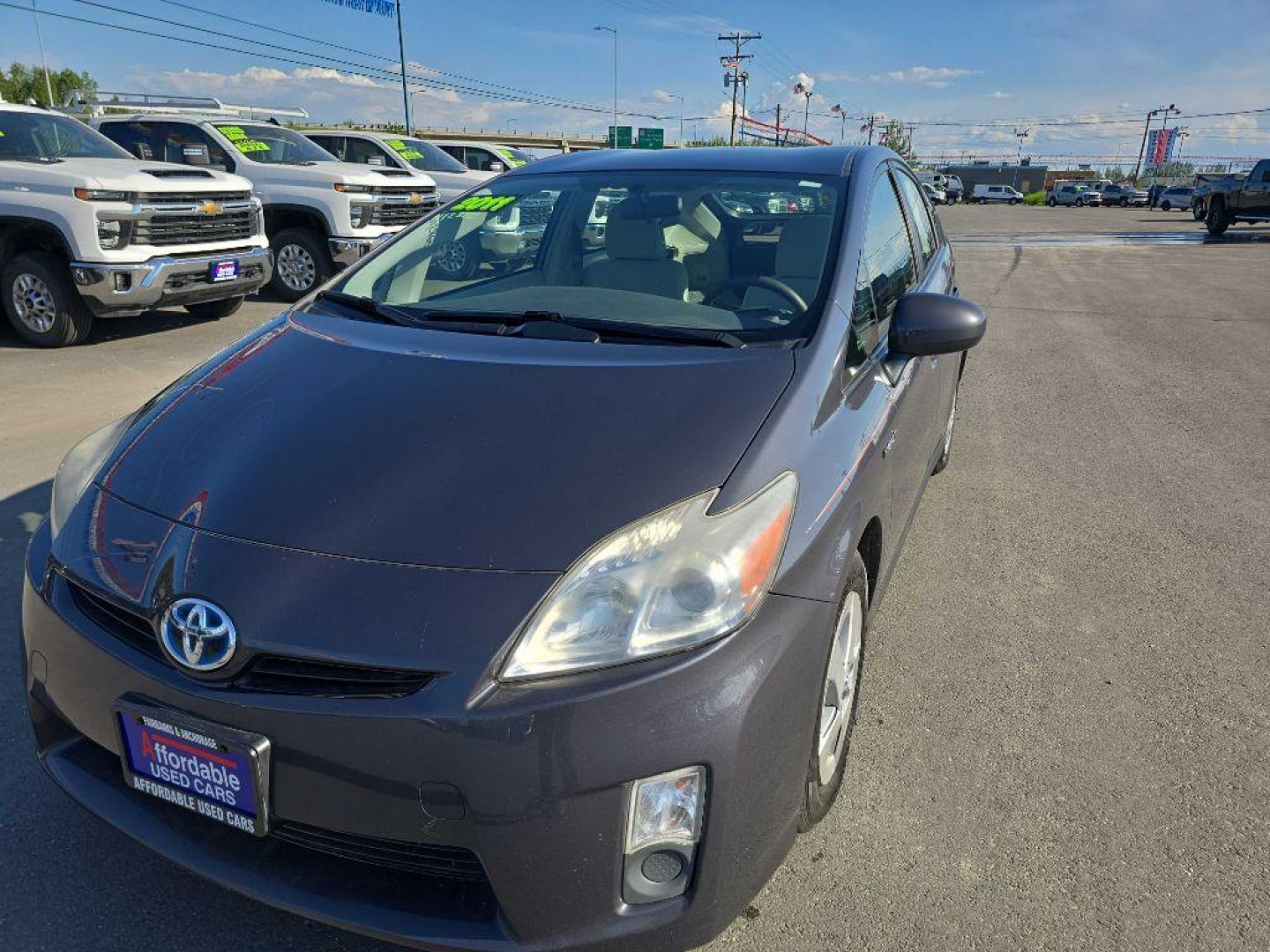 2011 GRAY TOYOTA PRIUS 2 leve 2 (JTDKN3DU4B5) with an 1.8L engine, Continuously Variable transmission, located at 2525 S. Cushman, Fairbanks, AK, 99701, (907) 452-5707, 64.824036, -147.712311- Photo#1
