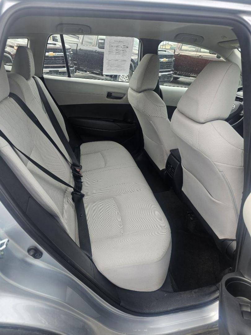 2023 SILVER TOYOTA COROLLA CROSS L (7MUAAABG8PV) with an 2.0L engine, Continuously Variable transmission, located at 2525 S. Cushman, Fairbanks, AK, 99701, (907) 452-5707, 64.824036, -147.712311- Photo#5
