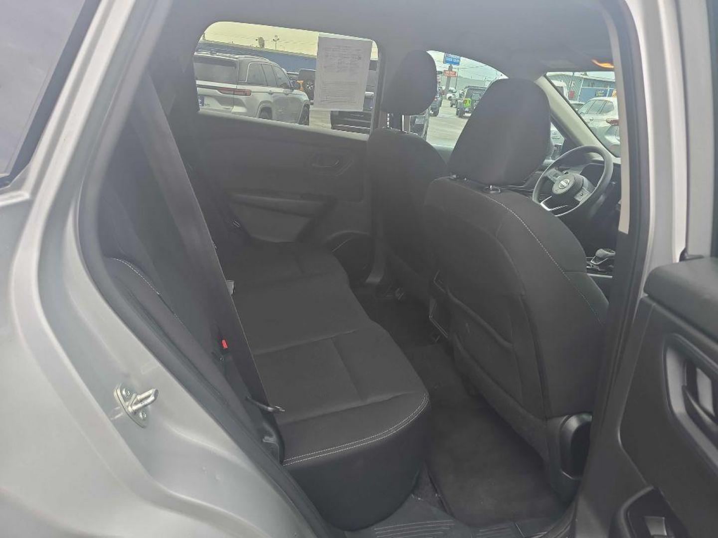 2024 SILVER NISSAN ROGUE S (5N1BT3AB1RC) with an 1.5L engine, Automatic transmission, located at 2525 S. Cushman, Fairbanks, AK, 99701, (907) 452-5707, 64.824036, -147.712311 - Photo#4