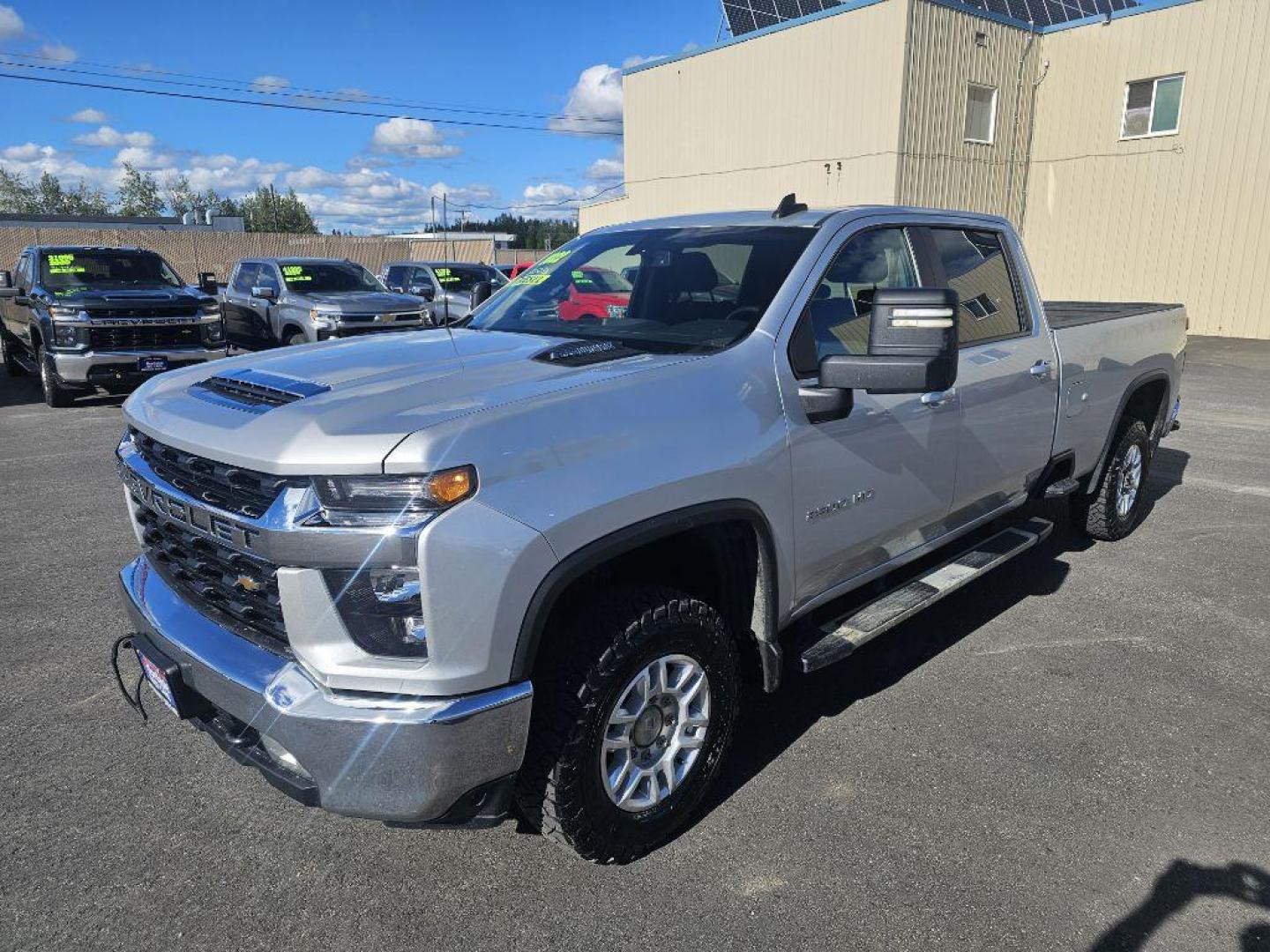 2022 SILVER CHEVROLET SILVERADO 2500 HEAVY DUTY LT (1GC4YNEY0NF) with an 6.6L engine, Automatic transmission, located at 2525 S. Cushman, Fairbanks, AK, 99701, (907) 452-5707, 64.824036, -147.712311 - Photo#1