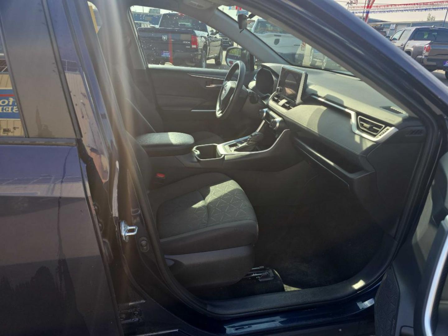 2024 BLUE TOYOTA RAV4 XLE XLE (2T3P1RFV6RW) with an 2.5L engine, Automatic transmission, located at 2525 S. Cushman, Fairbanks, AK, 99701, (907) 452-5707, 64.824036, -147.712311- Photo#6