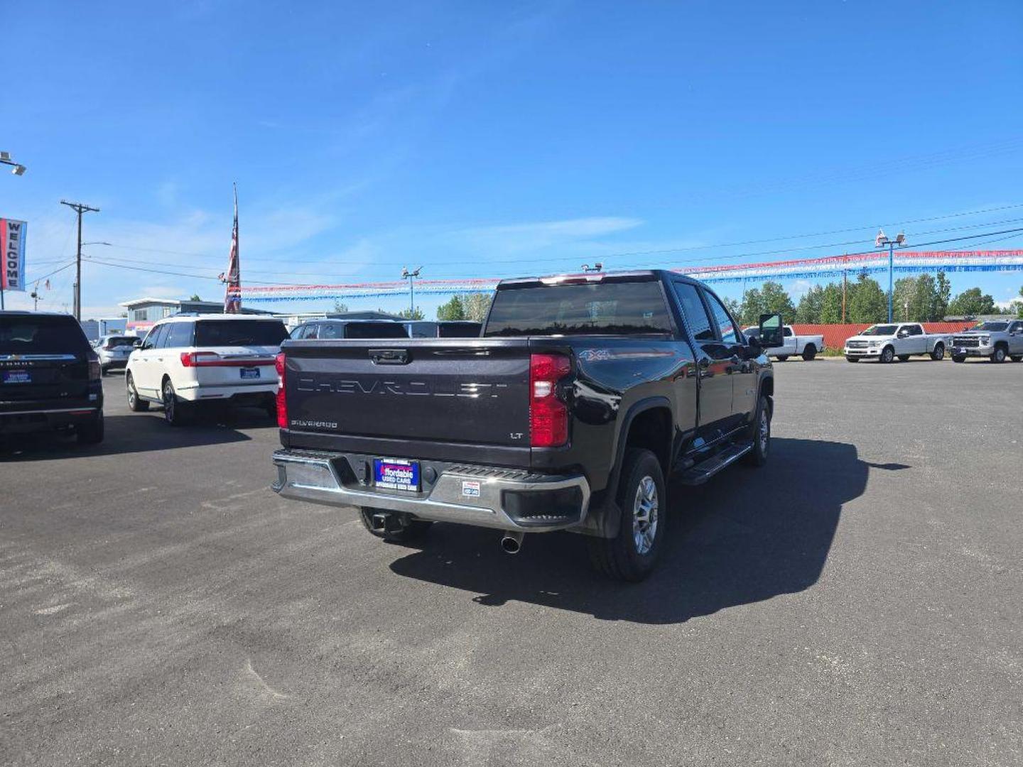 2024 BLACK CHEVROLET SILVERADO 2500 HEAVY DUTY LT (1GC4YNE78RF) with an 6.6L engine, Automatic transmission, located at 2525 S. Cushman, Fairbanks, AK, 99701, (907) 452-5707, 64.824036, -147.712311 - Photo#2