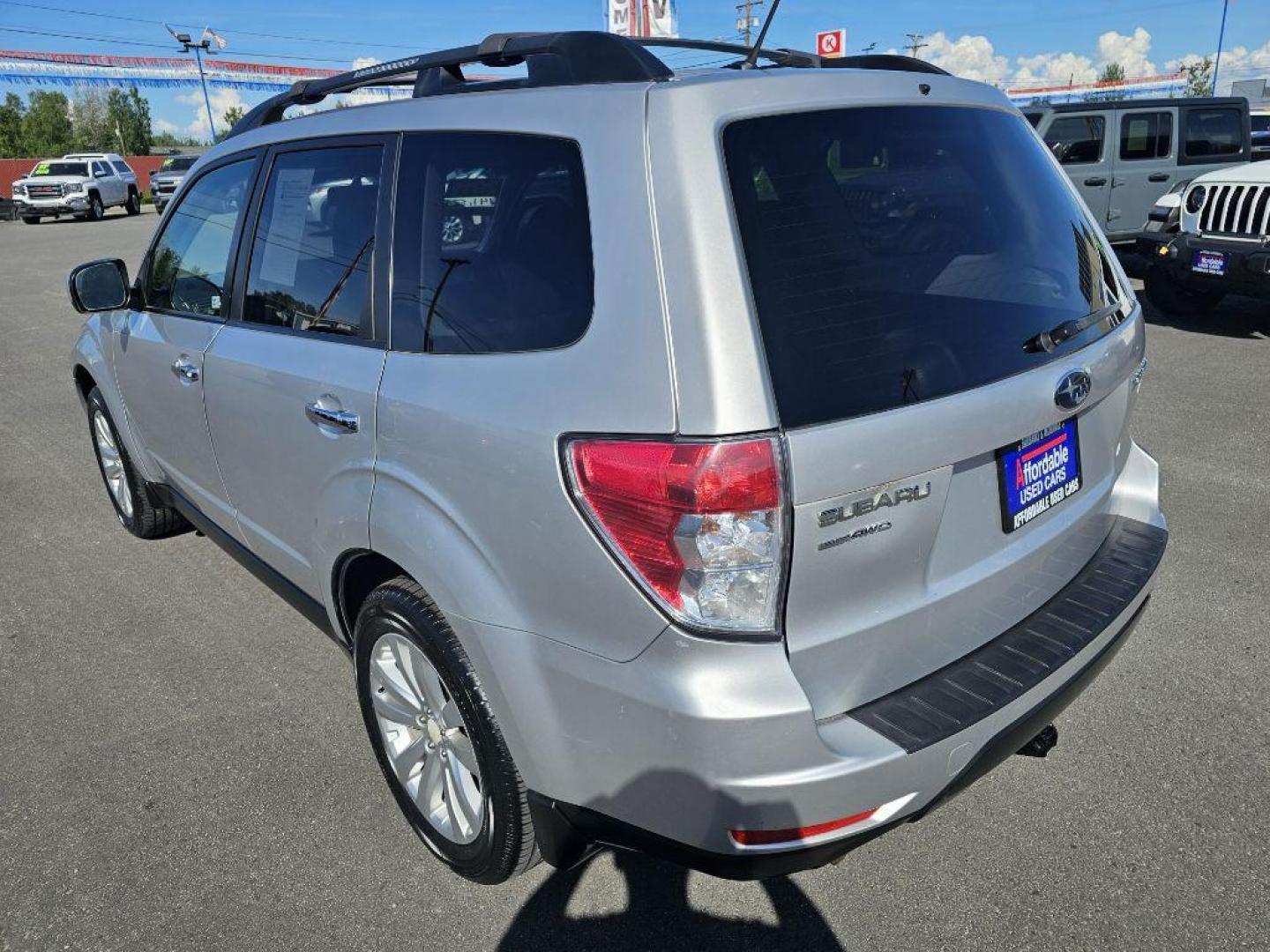 2011 SILVER SUBARU FORESTER 2.5X PREMIUM (JF2SHADC7BH) with an 2.5L engine, Automatic transmission, located at 2525 S. Cushman, Fairbanks, AK, 99701, (907) 452-5707, 64.824036, -147.712311- Photo#2