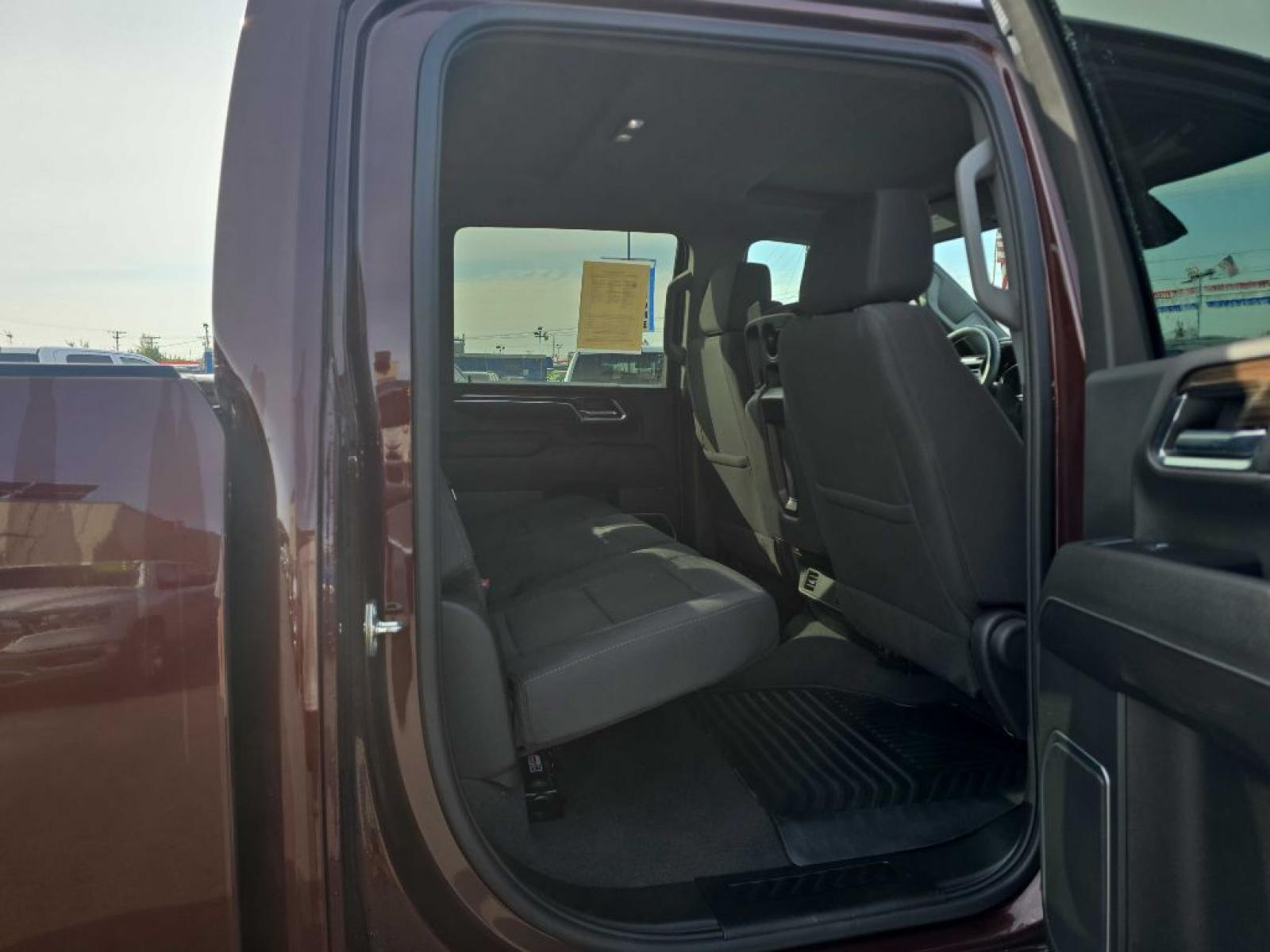 2024 BROWN CHEVROLET SILVERADO 2500 HEAVY DUTY LT (1GC4YNE71RF) with an 6.6L engine, Automatic transmission, located at 2525 S. Cushman, Fairbanks, AK, 99701, (907) 452-5707, 64.824036, -147.712311 - Photo#4