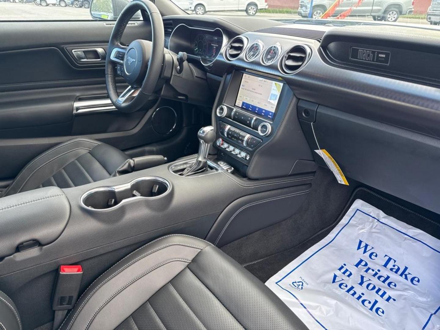 2022 GRAY FORD MUSTANG MACH 1 MACH I (1FA6P8R04N5) with an 5.0L engine, Automatic transmission, located at 2525 S. Cushman, Fairbanks, AK, 99701, (907) 452-5707, 64.824036, -147.712311- Photo#4