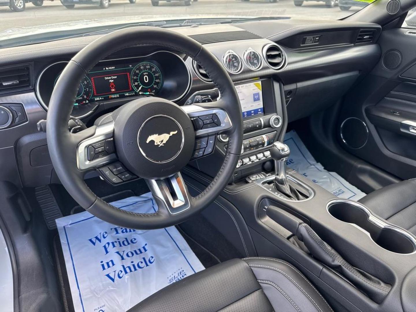 2022 GRAY FORD MUSTANG MACH 1 MACH I (1FA6P8R04N5) with an 5.0L engine, Automatic transmission, located at 2525 S. Cushman, Fairbanks, AK, 99701, (907) 452-5707, 64.824036, -147.712311- Photo#5