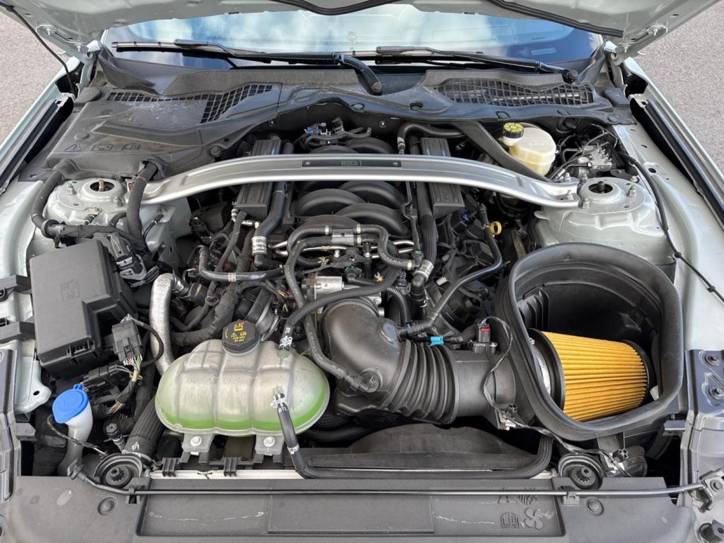 2022 GRAY FORD MUSTANG MACH 1 MACH I (1FA6P8R04N5) with an 5.0L engine, Automatic transmission, located at 2525 S. Cushman, Fairbanks, AK, 99701, (907) 452-5707, 64.824036, -147.712311- Photo#6