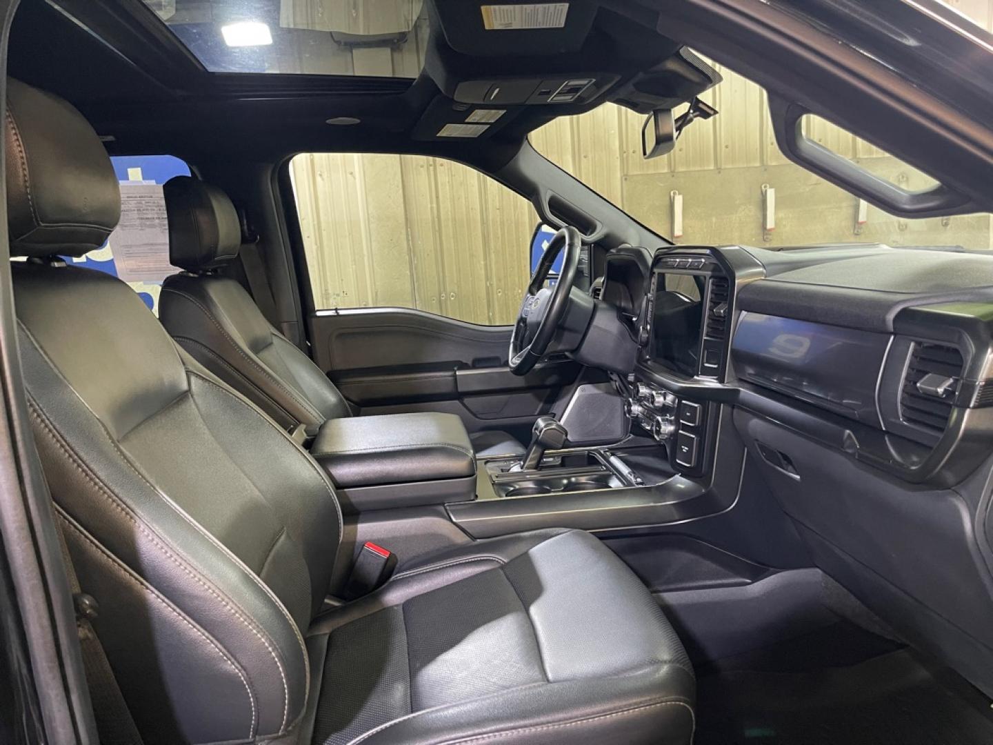 2023 BLACK FORD F150 LARIAT SUPERCREW (1FTFW1ED0PF) with an 3.5L engine, Automatic transmission, located at 2525 S. Cushman, Fairbanks, AK, 99701, (907) 452-5707, 64.824036, -147.712311- Photo#3