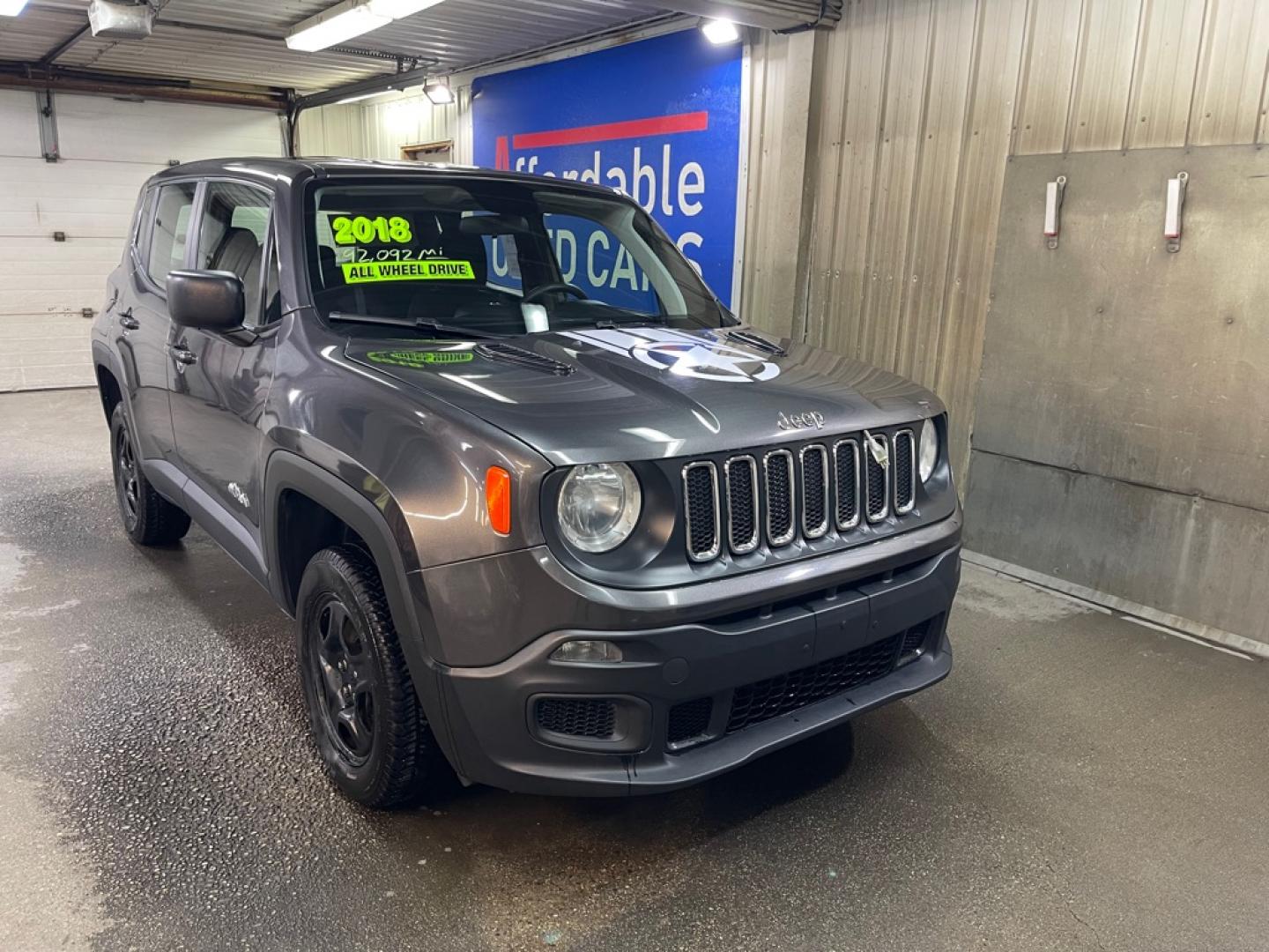 2018 GREY JEEP RENEGADE SPORT (ZACCJBAB7JP) with an 2.4L engine, Automatic transmission, located at 2525 S. Cushman, Fairbanks, AK, 99701, (907) 452-5707, 64.824036, -147.712311- Photo#0