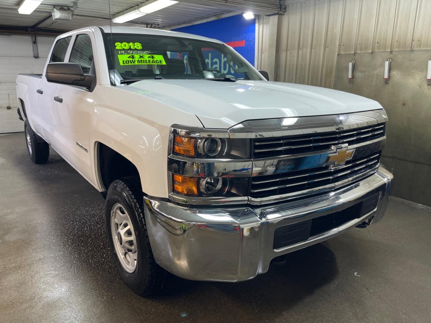 2018 WHITE CHEVROLET SILVERADO 2500 HEAVY DUTY (1GC1KUEG0JF) with an 6.0L engine, Automatic transmission, located at 2525 S. Cushman, Fairbanks, AK, 99701, (907) 452-5707, 64.824036, -147.712311- Photo#0