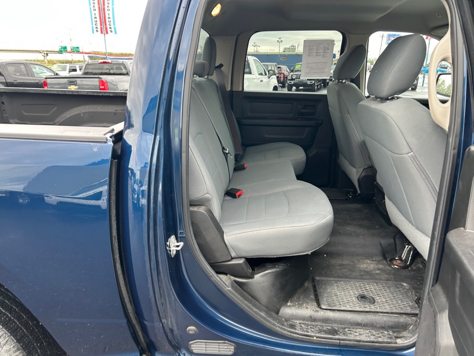 2019 BLUE RAM 1500 CLASSIC TRADESMAN (1C6RR7KGXKS) with an 3.6L engine, Automatic transmission, located at 2525 S. Cushman, Fairbanks, AK, 99701, (907) 452-5707, 64.824036, -147.712311 - Photo#5