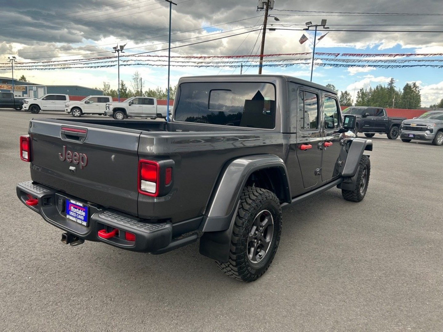 2022 GRAY JEEP GLADIATOR RUBICON (1C6JJTBG5NL) with an 3.6L engine, Automatic transmission, located at 2525 S. Cushman, Fairbanks, AK, 99701, (907) 452-5707, 64.824036, -147.712311- Photo#1