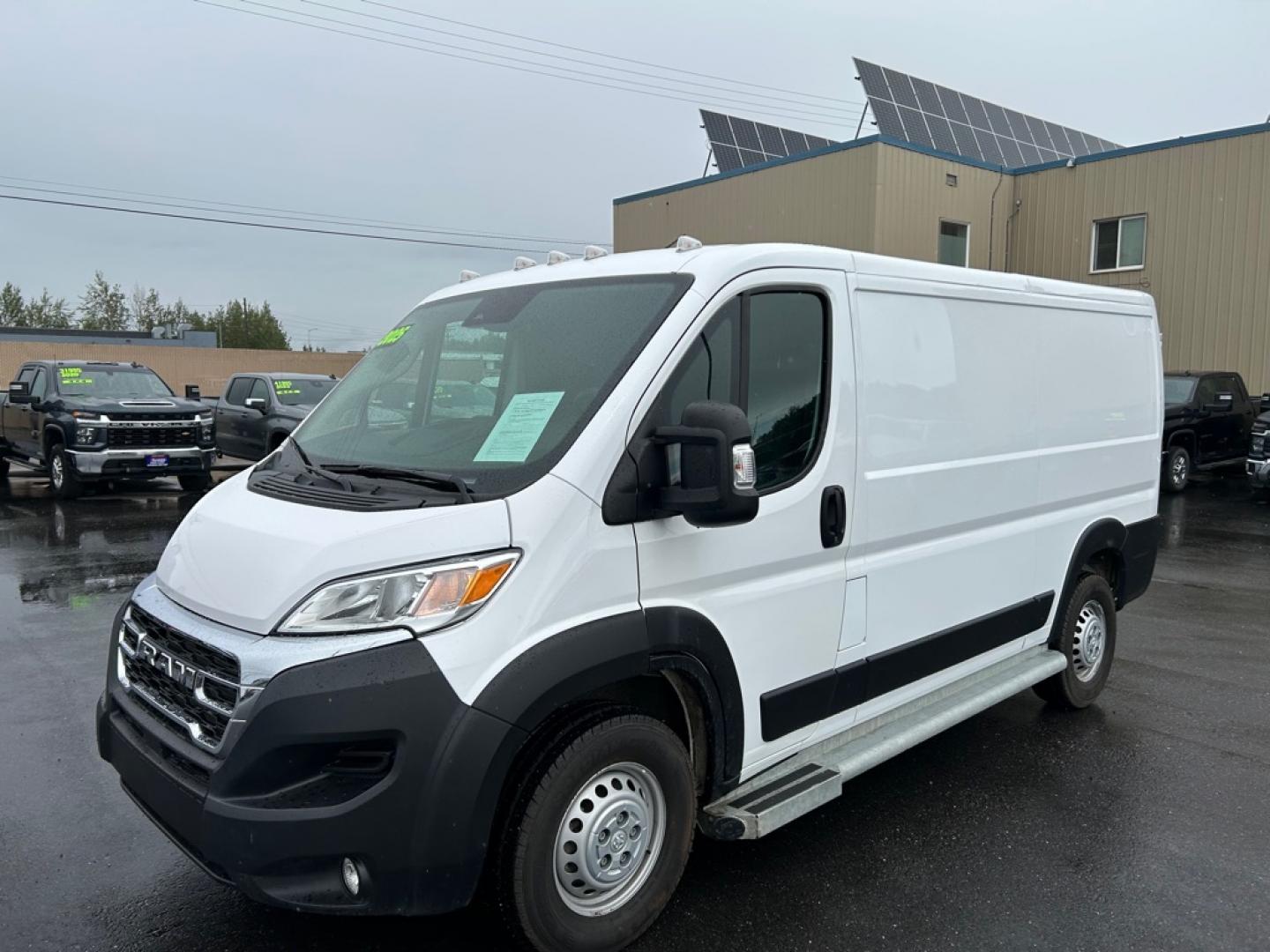 2025 WHITE RAM PROMASTER 2500 2500 STANDARD (3C6LRVVG7SE) with an 3.6L engine, Automatic transmission, located at 2525 S. Cushman, Fairbanks, AK, 99701, (907) 452-5707, 64.824036, -147.712311- Photo#0