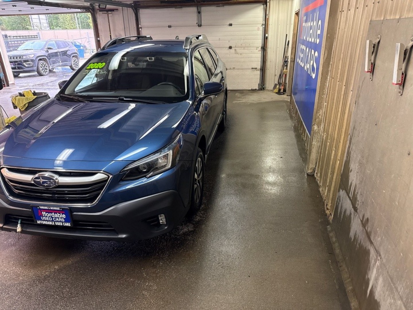 2020 BLUE SUBARU OUTBACK PREMIUM (4S4BTACCXL3) with an 2.5L engine, Continuously Variable transmission, located at 2525 S. Cushman, Fairbanks, AK, 99701, (907) 452-5707, 64.824036, -147.712311- Photo#1