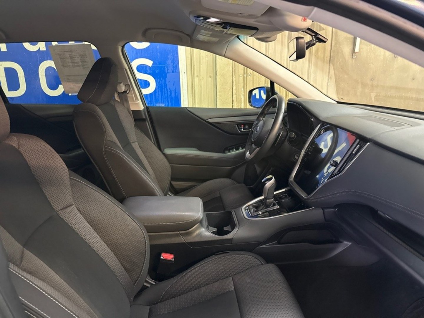 2020 BLUE SUBARU OUTBACK PREMIUM (4S4BTACCXL3) with an 2.5L engine, Continuously Variable transmission, located at 2525 S. Cushman, Fairbanks, AK, 99701, (907) 452-5707, 64.824036, -147.712311- Photo#5