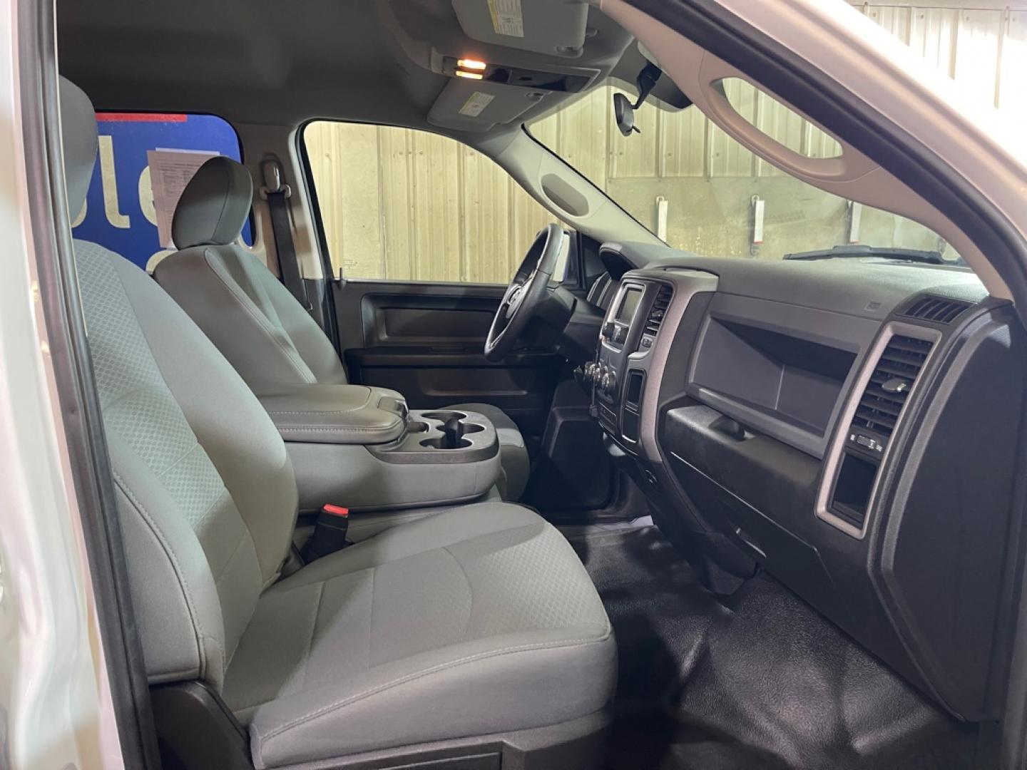 2018 WHITE RAM 1500 ST (1C6RR7KG8JS) with an 3.6L engine, Automatic transmission, located at 2525 S. Cushman, Fairbanks, AK, 99701, (907) 452-5707, 64.824036, -147.712311- Photo#3