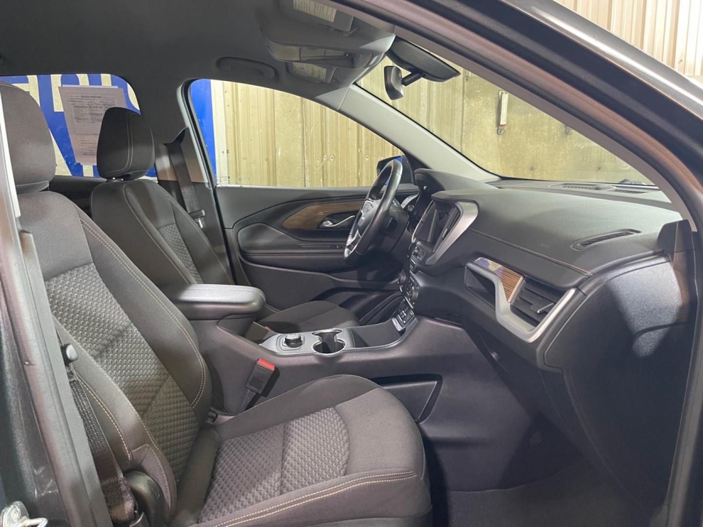 2019 GRAY GMC TERRAIN SLE (3GKALTEV4KL) with an 1.5L engine, Automatic transmission, located at 2525 S. Cushman, Fairbanks, AK, 99701, (907) 452-5707, 64.824036, -147.712311- Photo#3